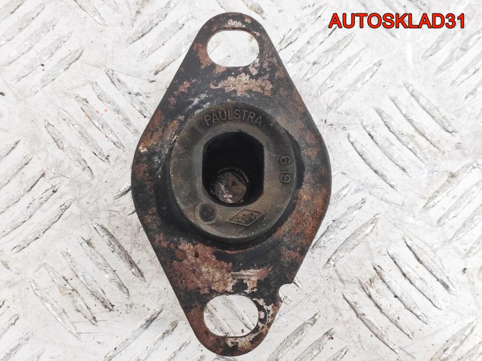 Опора МКПП левая Renault Megane 1 1,6 K4M 7700788318, 1000 рублей, Дубовое