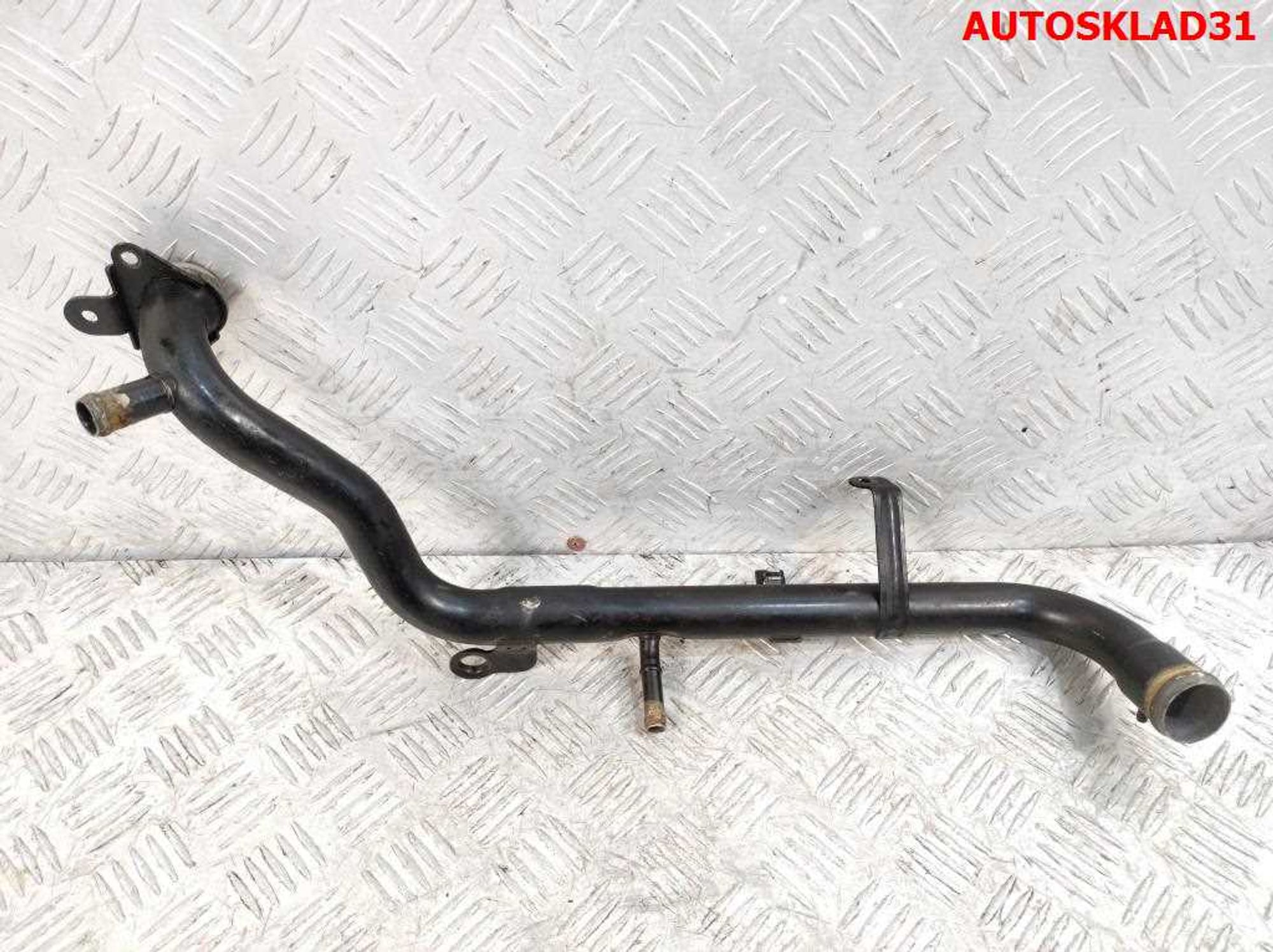 Трубка охлаждающей жидкости VW Passat B5 1,8 ADR 058121071J, 1400 рублей, Дубовое