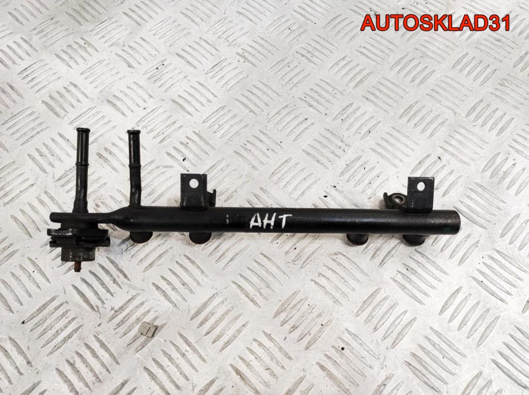 Рейка топливная VW Lupo 1.0 AHT 047133321A, 1800 рублей, Дубовое
