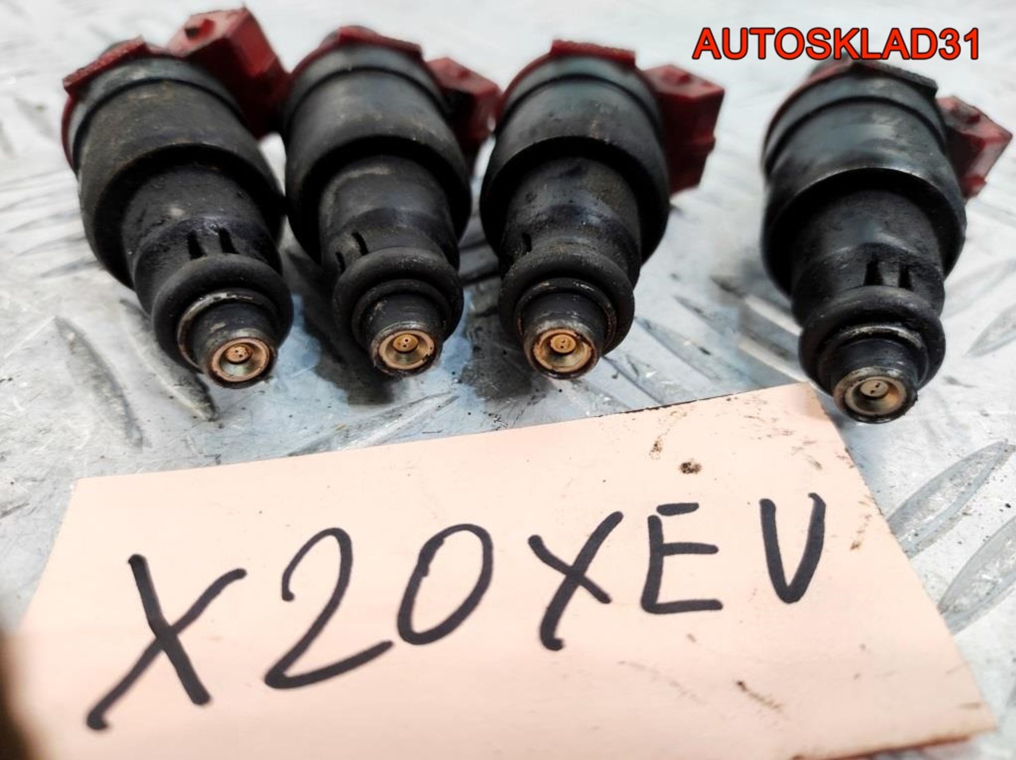 Форсунка топливная Opel Omega B X20XEV 90501588, 900 рублей, Дубовое