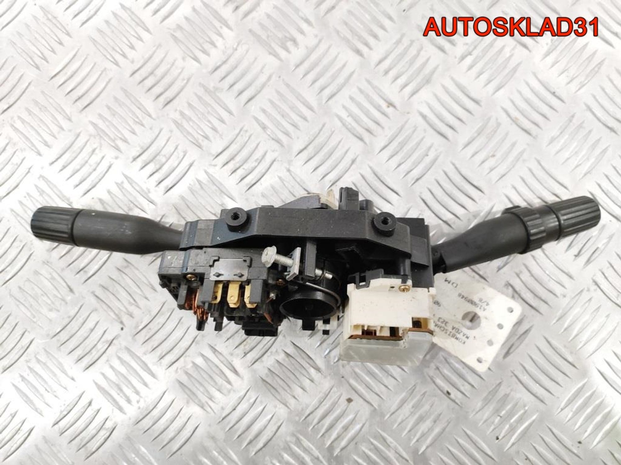 Переключатель подрулевой Mazda 323 BG BC5E66122, 2000 рублей, Дубовое