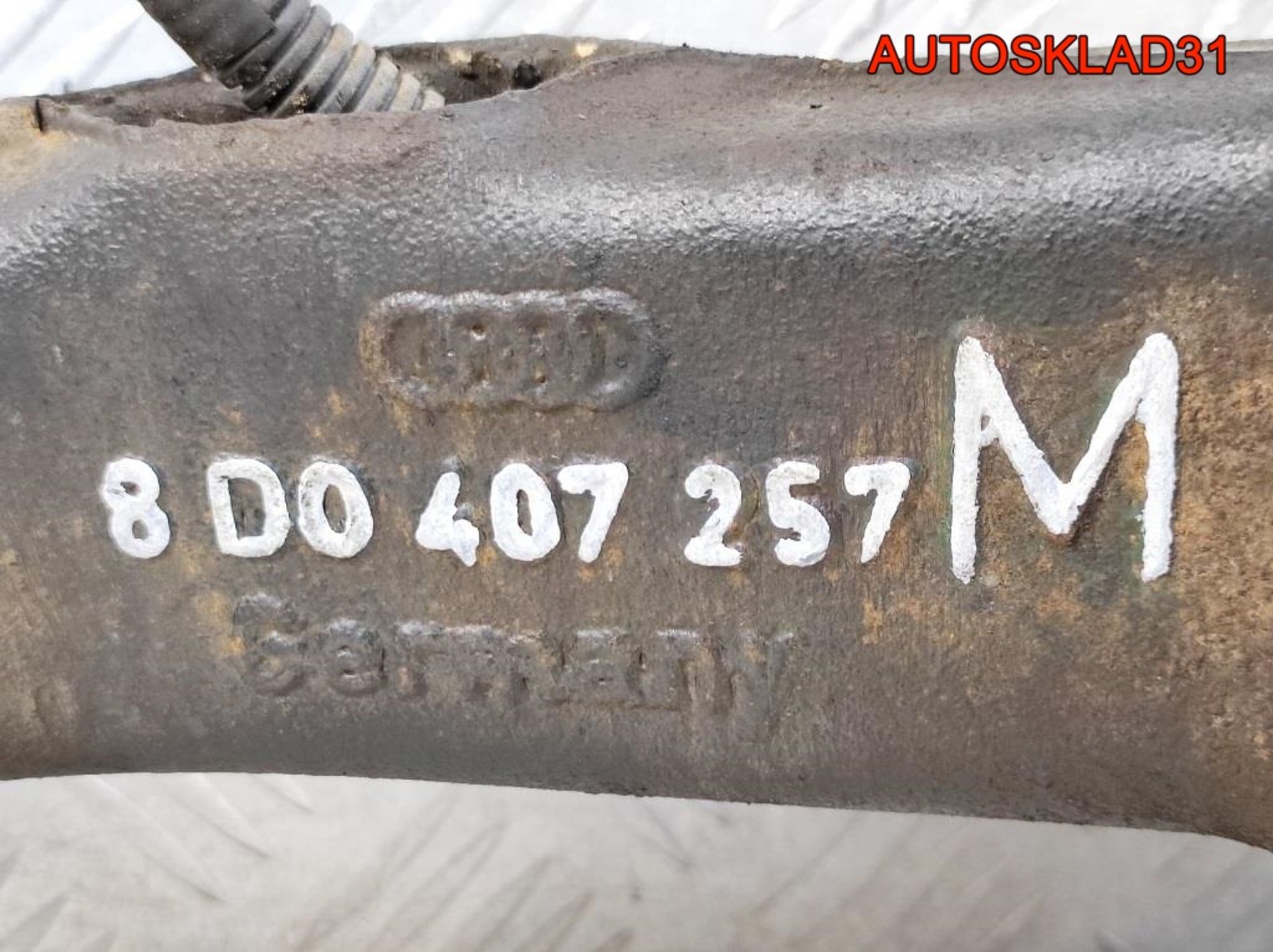 Кулак передний левый VW Passat B5 8D0407257M, 1200 рублей, Дубовое