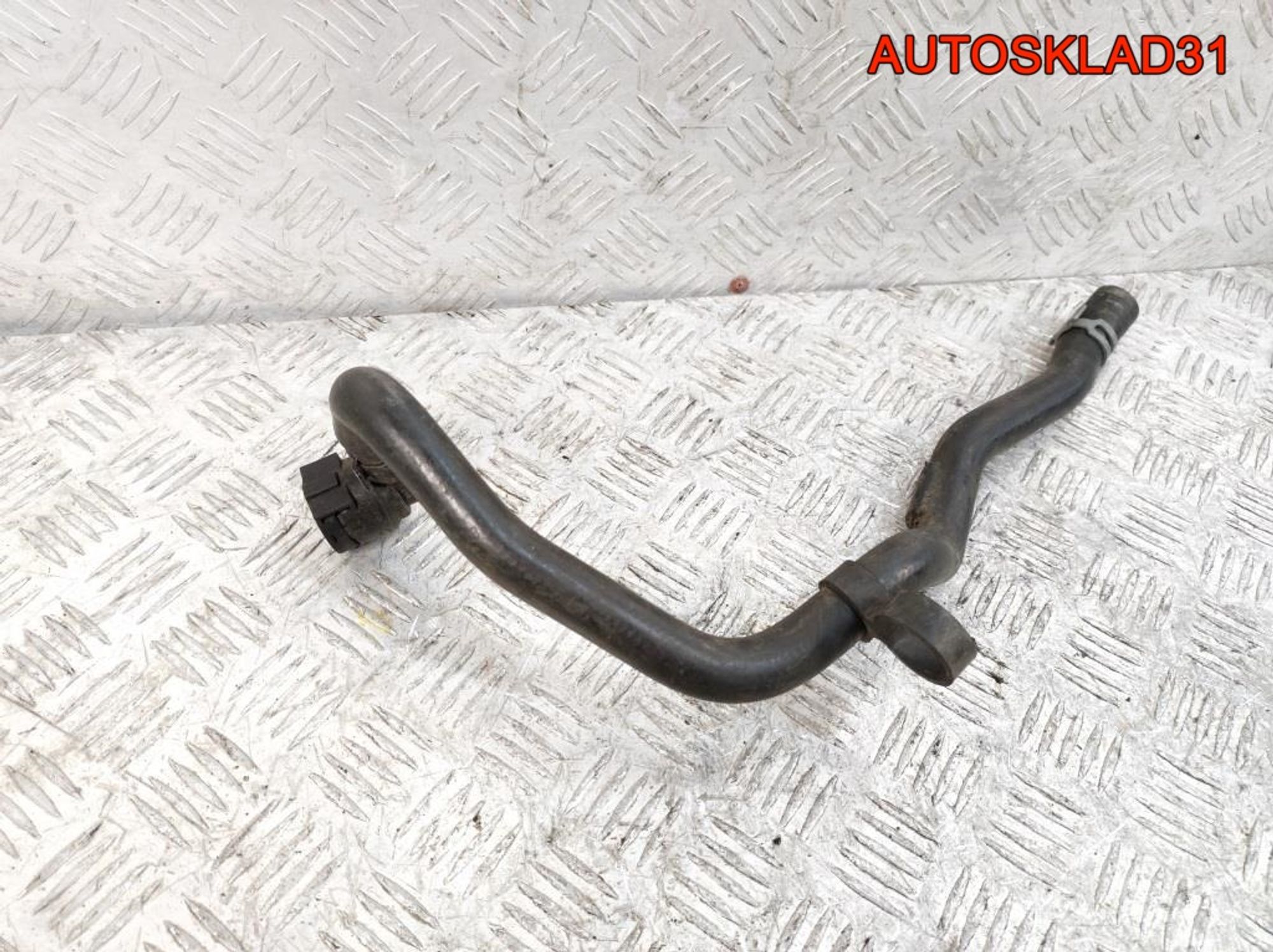 Патрубок системы охлаждения VW Passat B6 2,0 Дизель 3C0121156BD, 1200 рублей, Дубовое