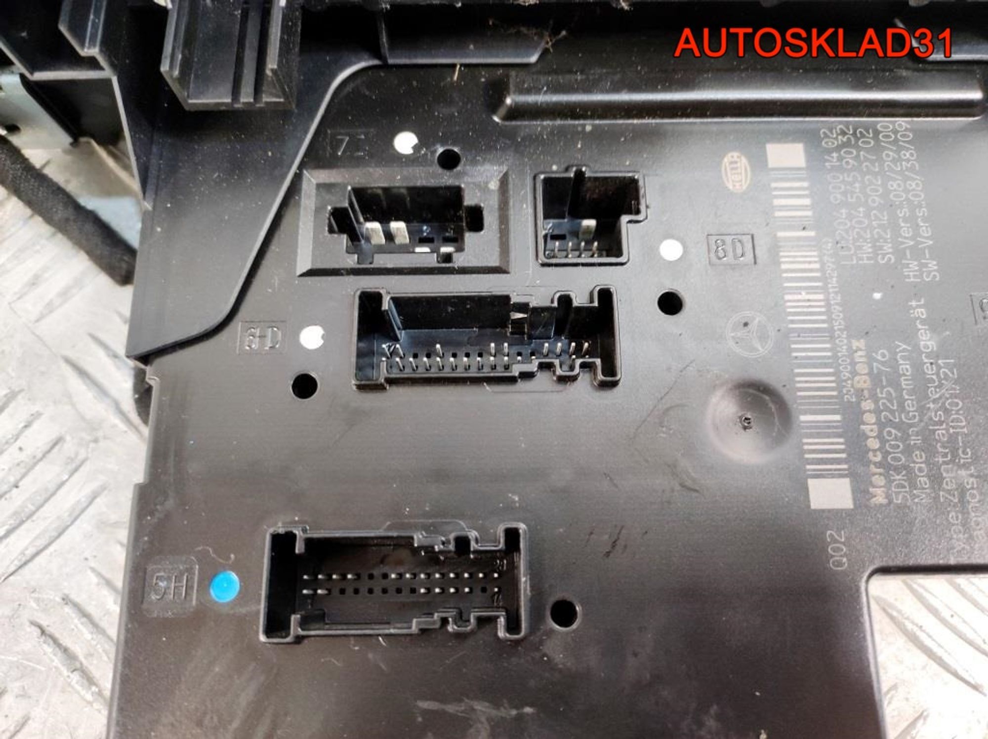 Блок предохранителей Mercedes GLK X204 A2049001402, 8500 рублей, Дубовое