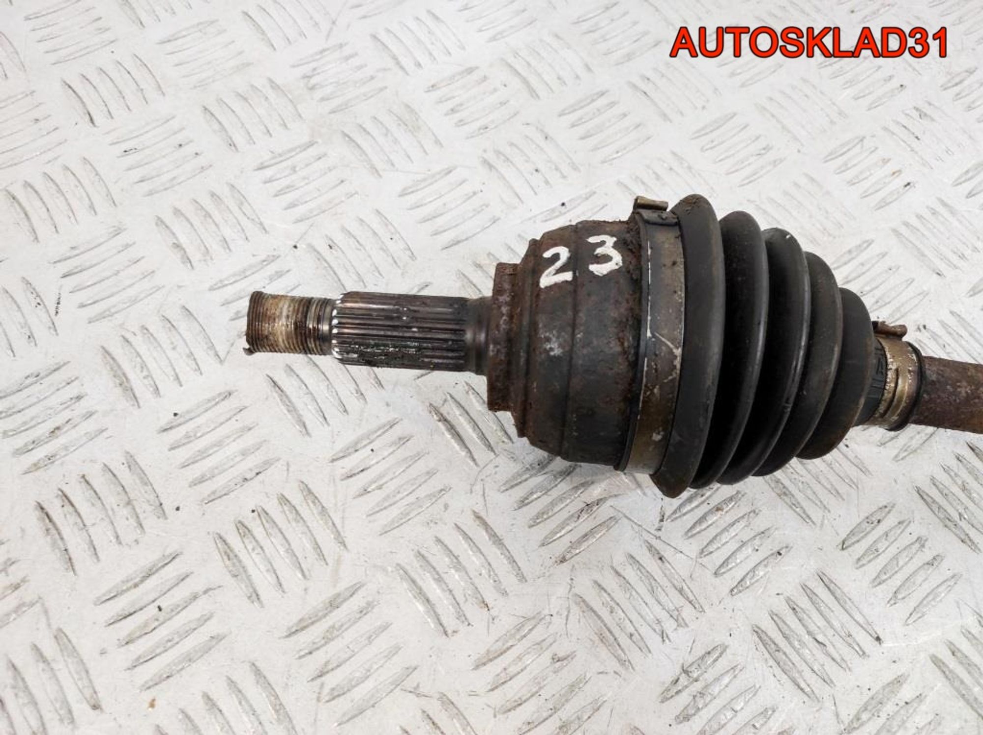 Полуось передняя левая Nissan Note E11 1,5 K9K Дизель, 5000 рублей, Дубовое