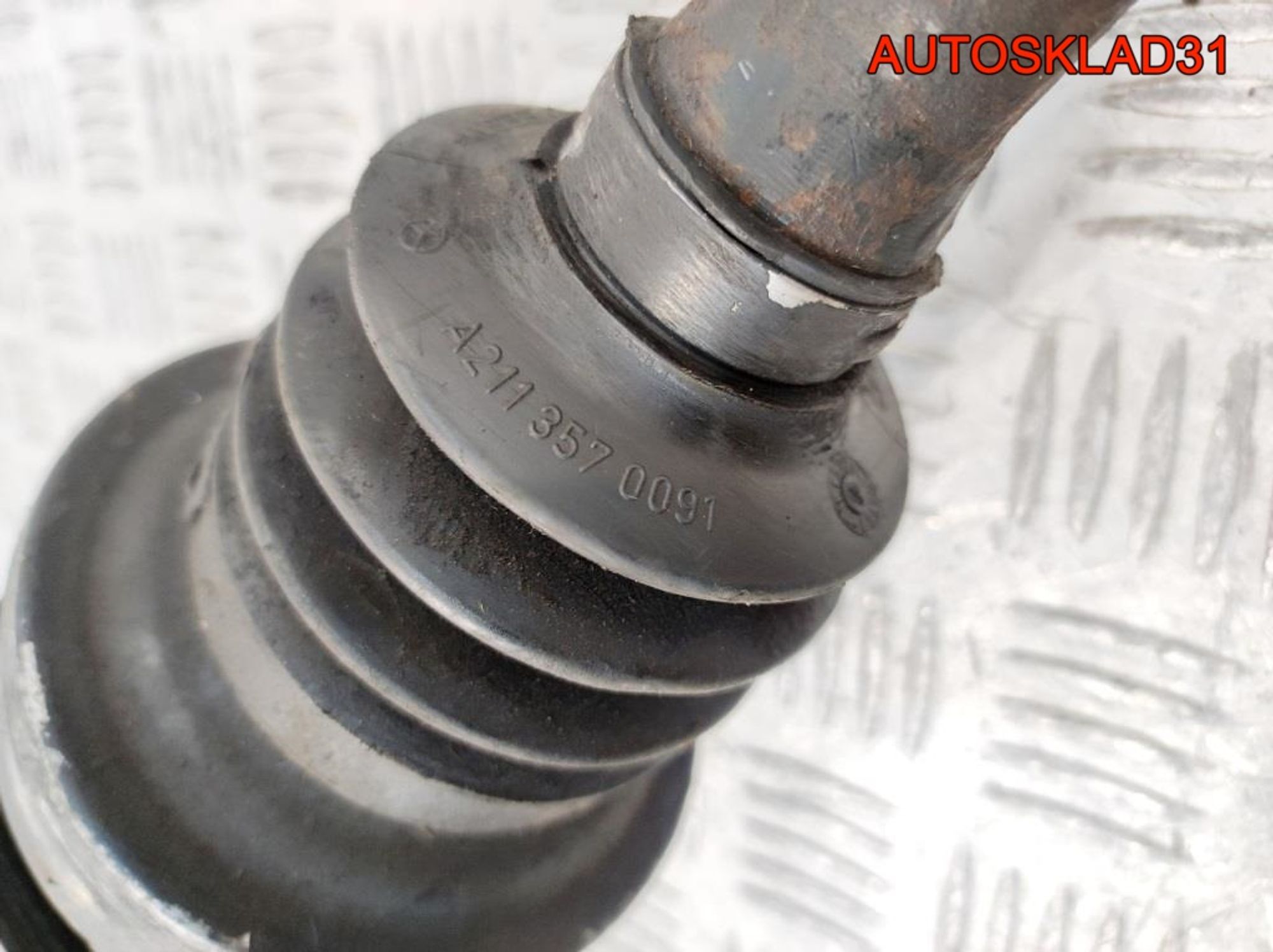 Полуось задняя правая Mercedes W211 A2113570091, 2700 рублей, Дубовое