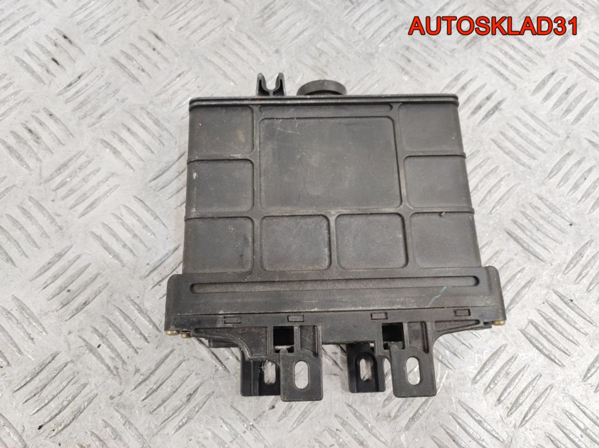 Блок ЭБУ АКПП Volkswagen Golf 4 01M927733KL, 2000 рублей, Дубовое