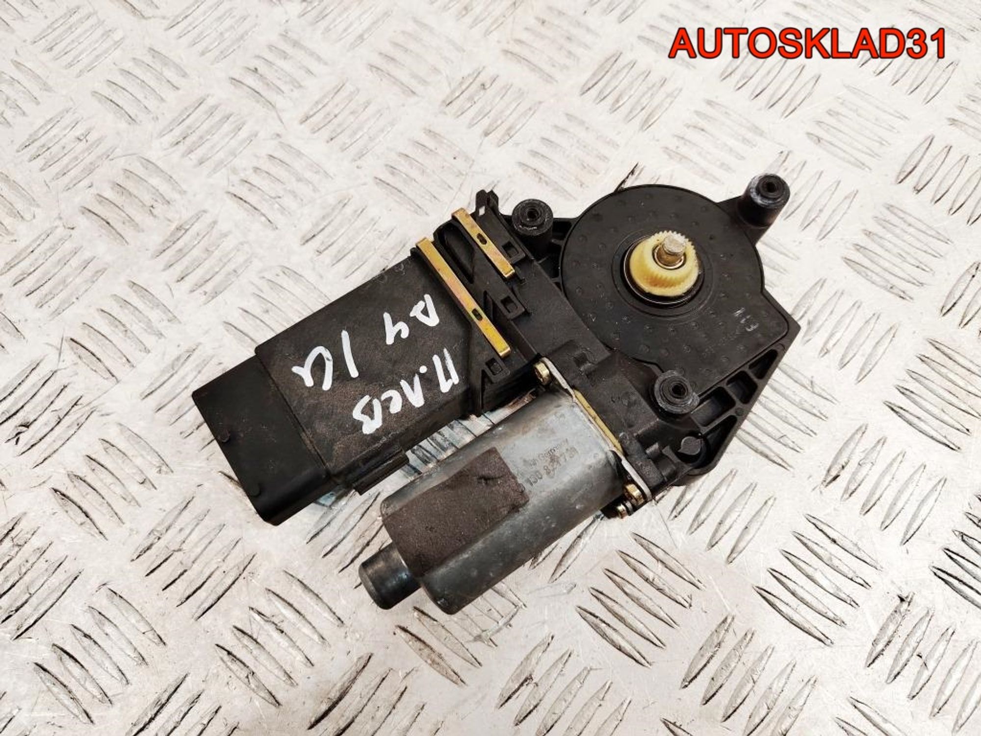 Моторчик стеклоподъемника передний левый Skoda Octavia A4 1U4959801B, 8000 рублей, Дубовое