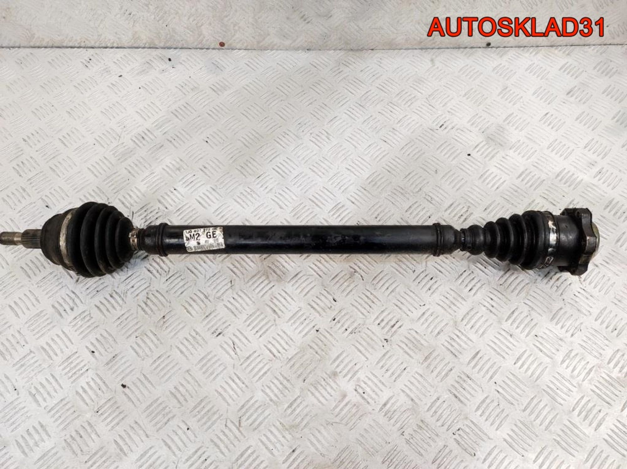 Полуось передняя правая VW Golf 4 1,6 Бензин 1J0407272GE, 4100 рублей, Дубовое