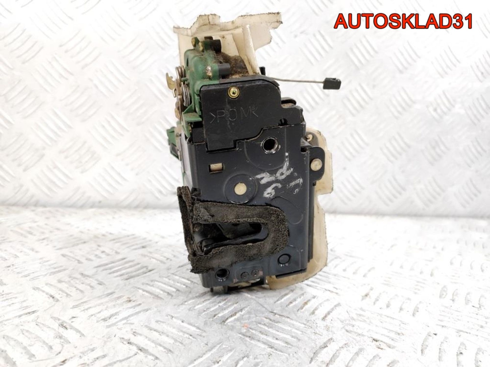 Замок двери передней правой VW Polo 4 3B1837016BP, 2200 рублей, Дубовое