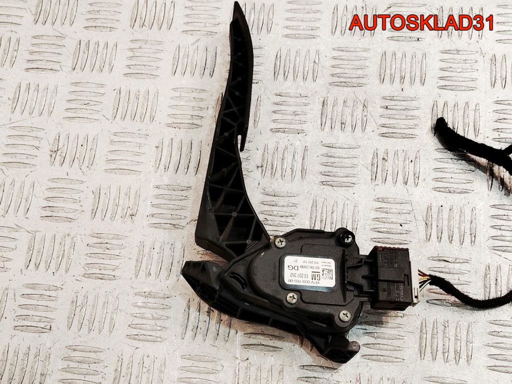 Педаль газа Opel Insignia 1 2,0 Дизель 13237352, 2000 рублей, Дубовое