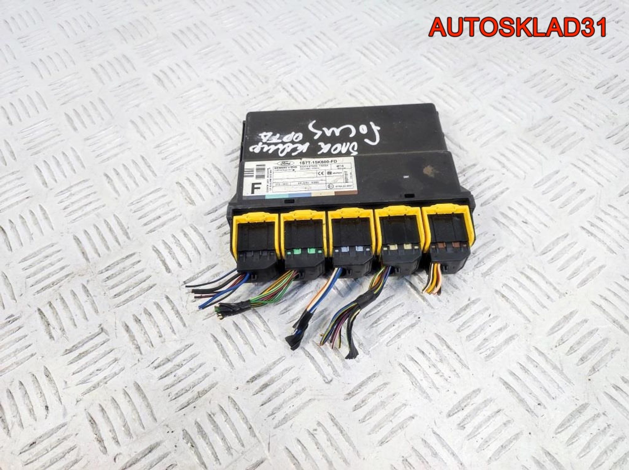 Блок центрального замка Ford Focus 1 1S7T15K600FD, 1100 рублей, Дубовое