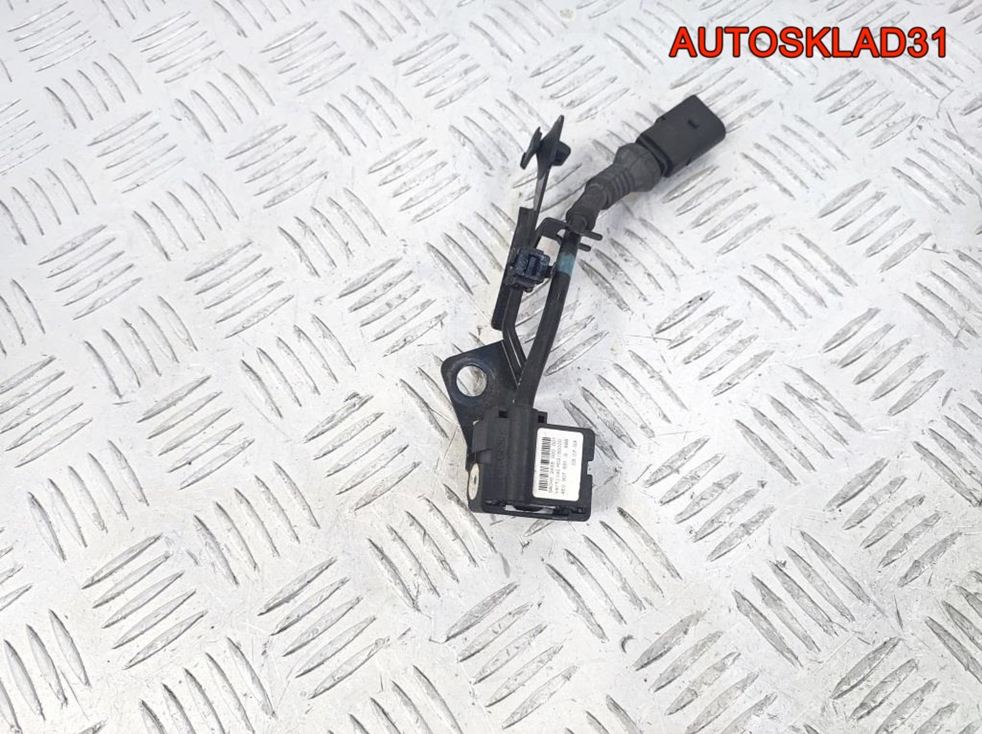 Датчик ускорения пневмоподвески Audi A8 4E0907651G, 900 рублей, Дубовое