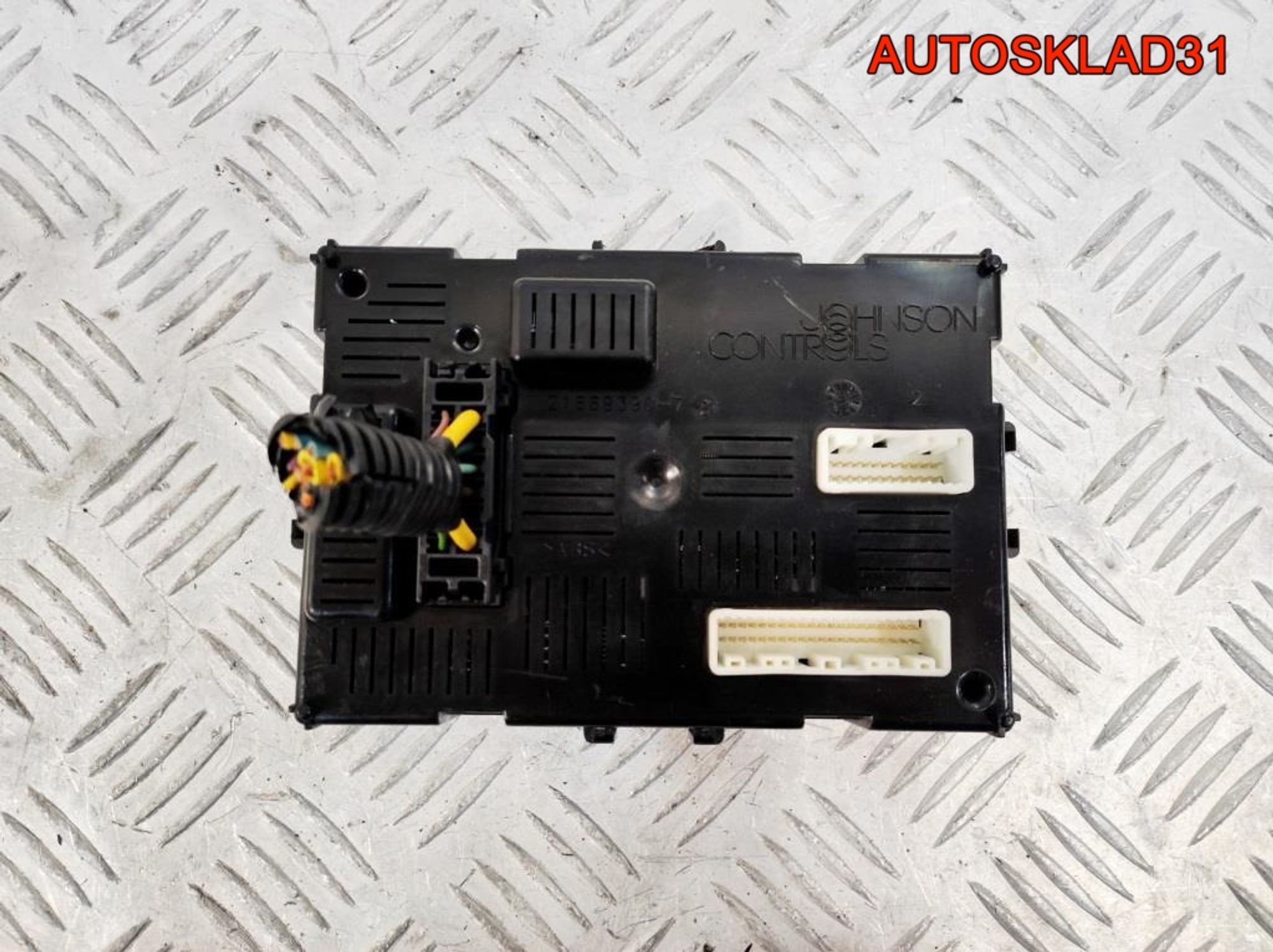 Блок комфорта Nissan Note E11 284B29U00A, 1400 рублей, Дубовое