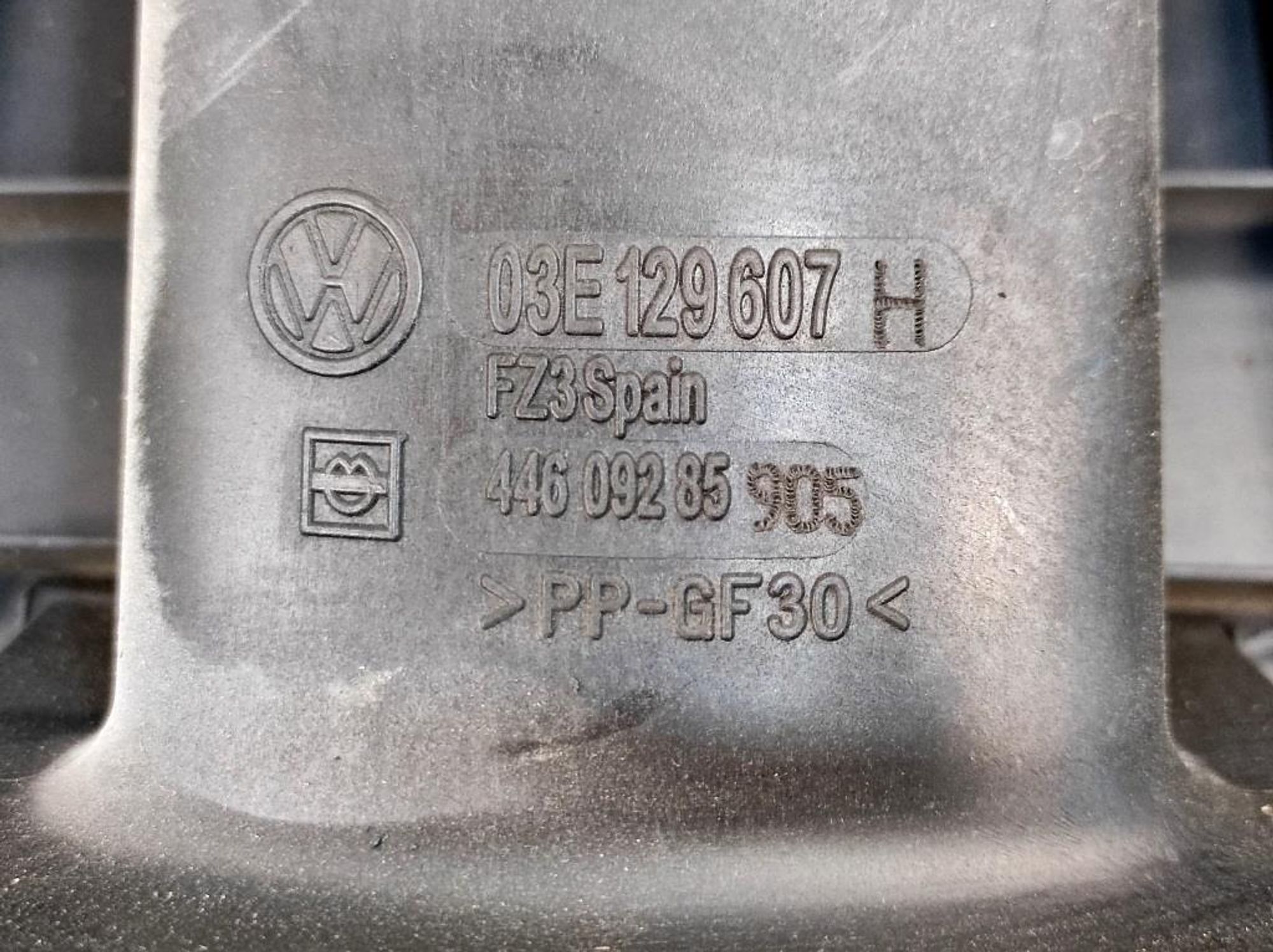 Корпус воздушного фильтра VW Polo 4 1,2 BME 03E129607H, 2300 рублей, Дубовое