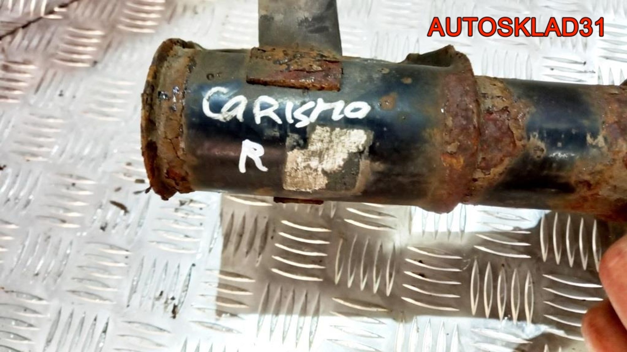 Амортизатор передний правый в сборе Mitsubishi Carisma DA MR554949, 5000 рублей, Дубовое
