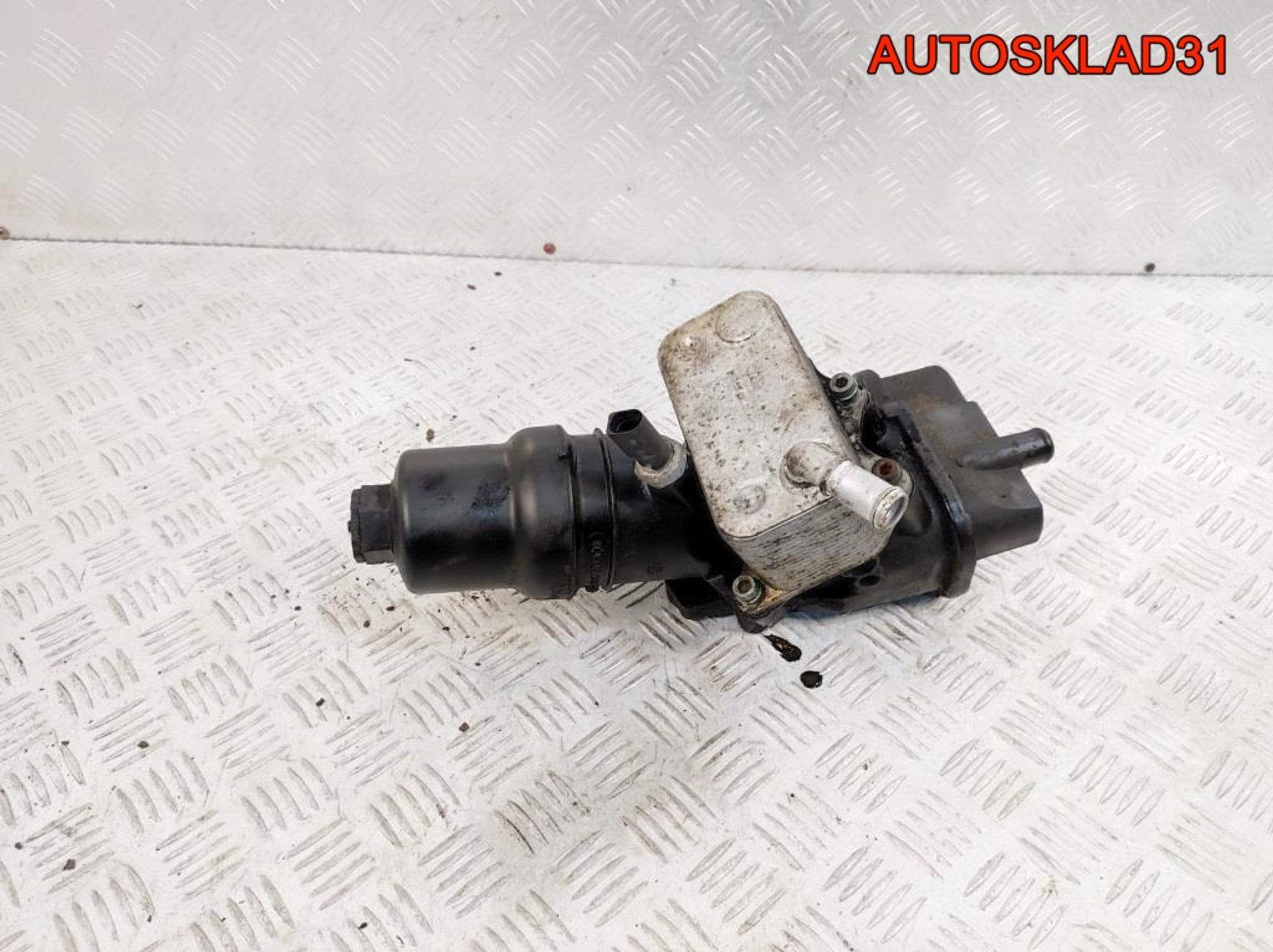 Корпус масляного фильтра VW Passat B6 2,0 BLR Бензин 06D115397G, 3500 рублей, Дубовое