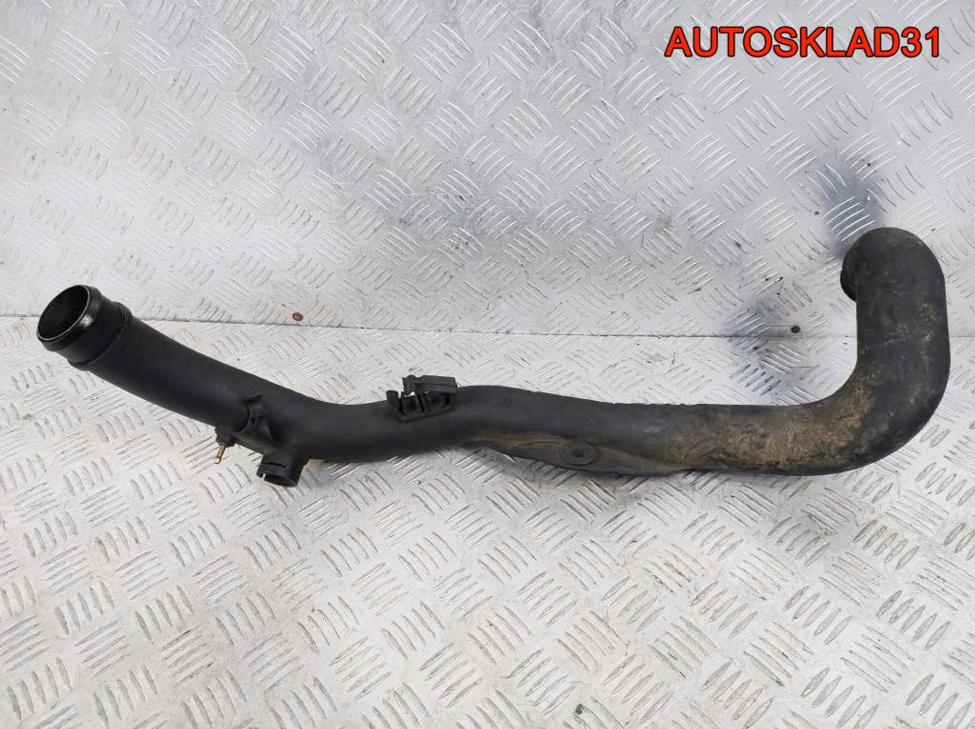 Патрубок интеркулера VW Sharan 1.9 AUY 7M0145958D, 1300 рублей, Дубовое