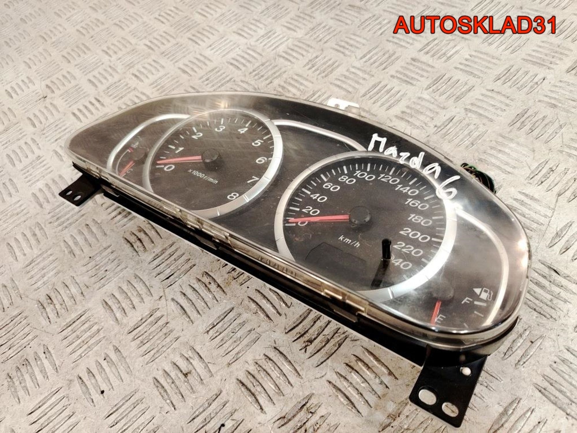 Панель приборов Mazda 6 GG GR1C55471A Бензин, 2000 рублей, Дубовое