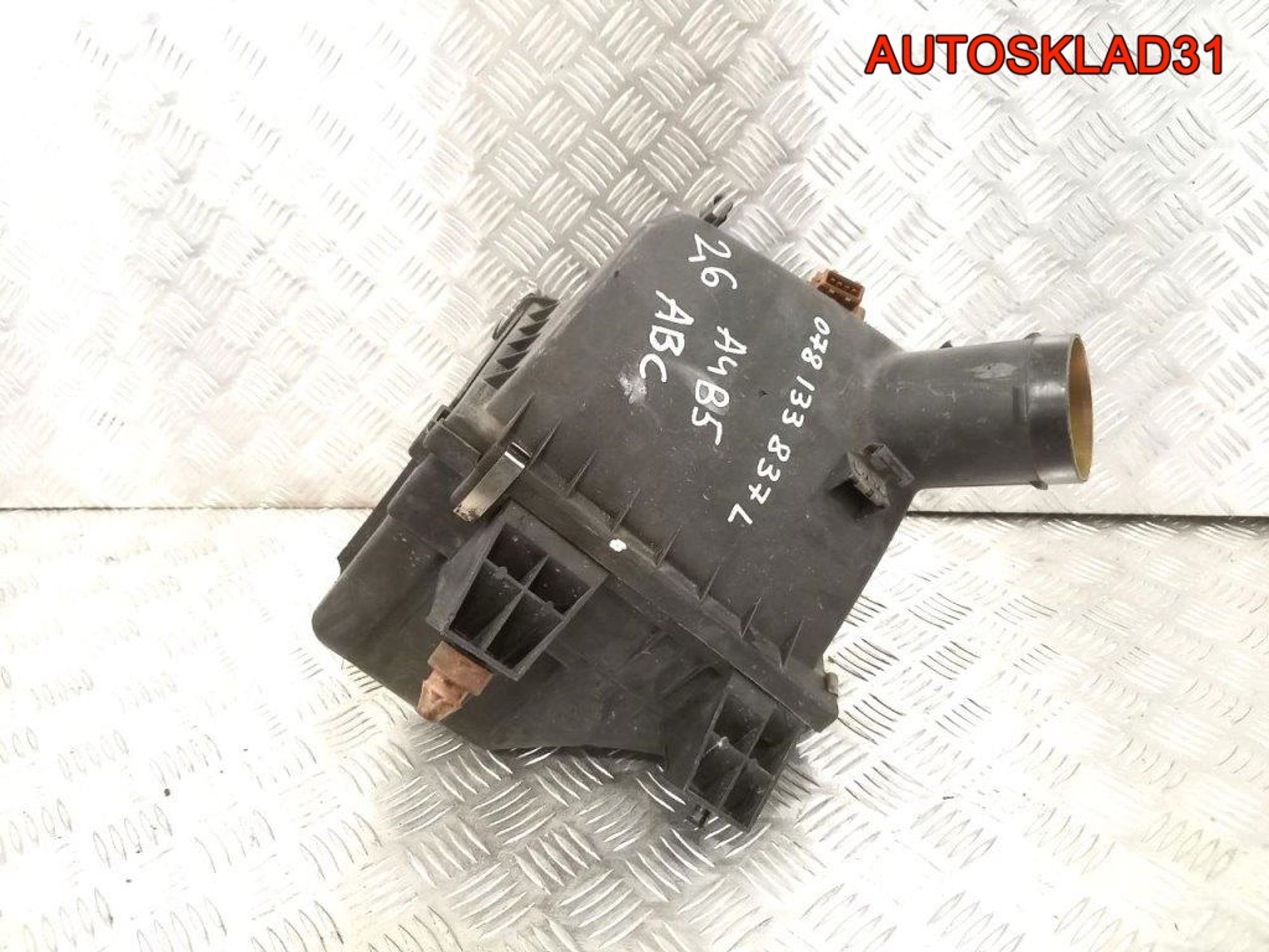 Корпус воздушного фильтра Audi A4 B5 078133837L, 1400 рублей, Дубовое
