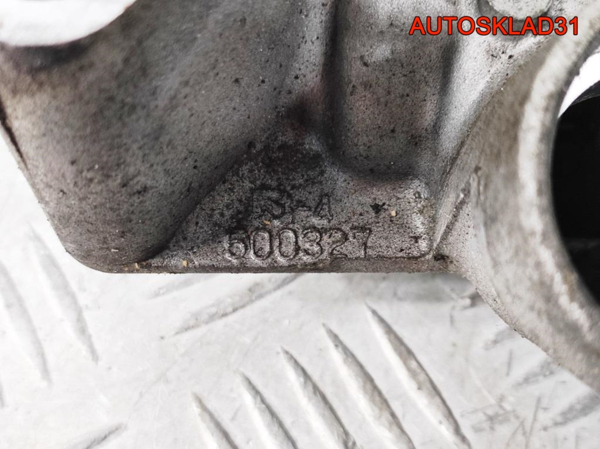 Корпус термостата Mitsubishi Carisma DA 1,6 4G92, 900 рублей, Дубовое