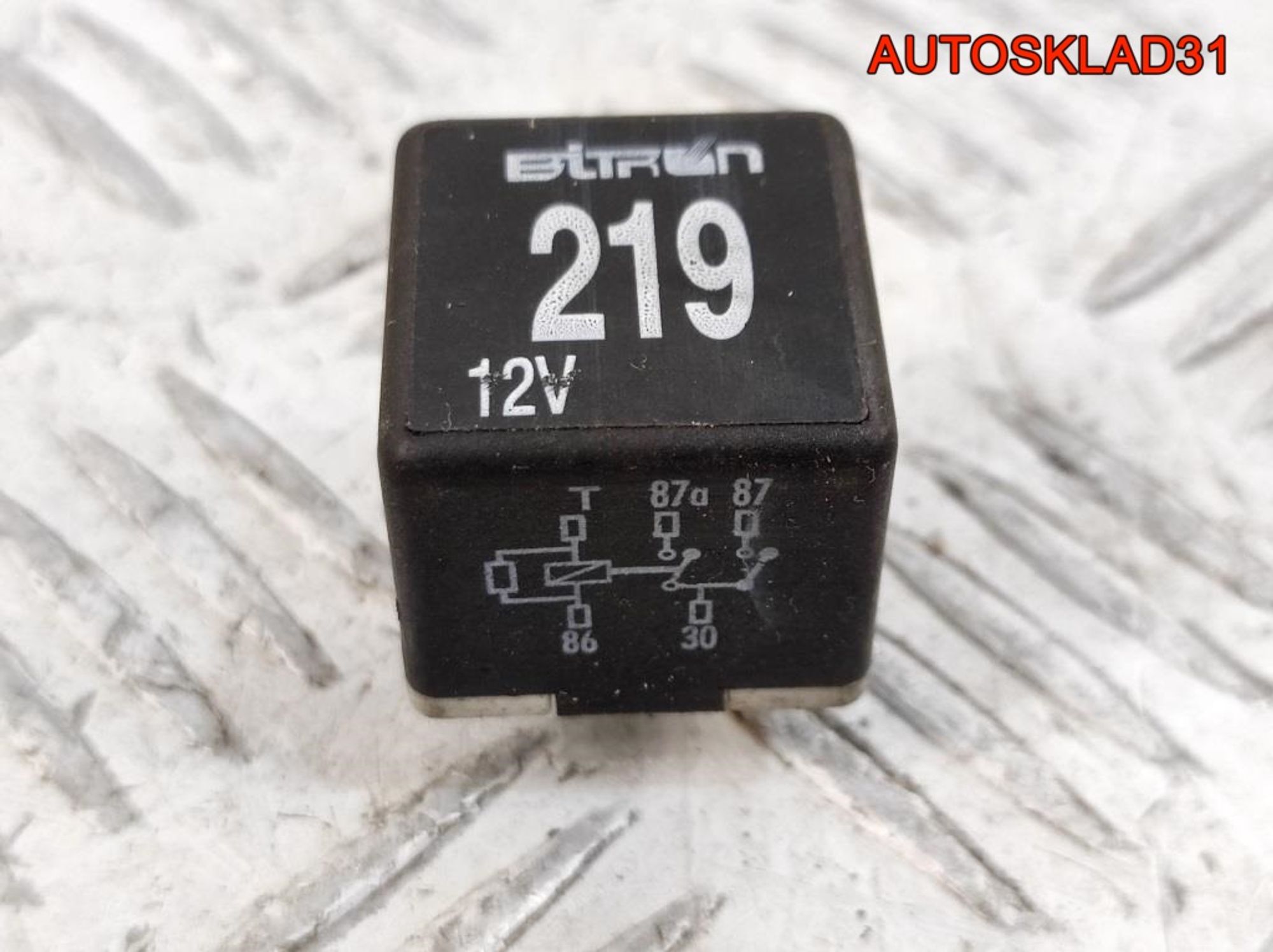 Реле топливного насоса Audi A4 B6 443951253AA, 1000 рублей, Дубовое