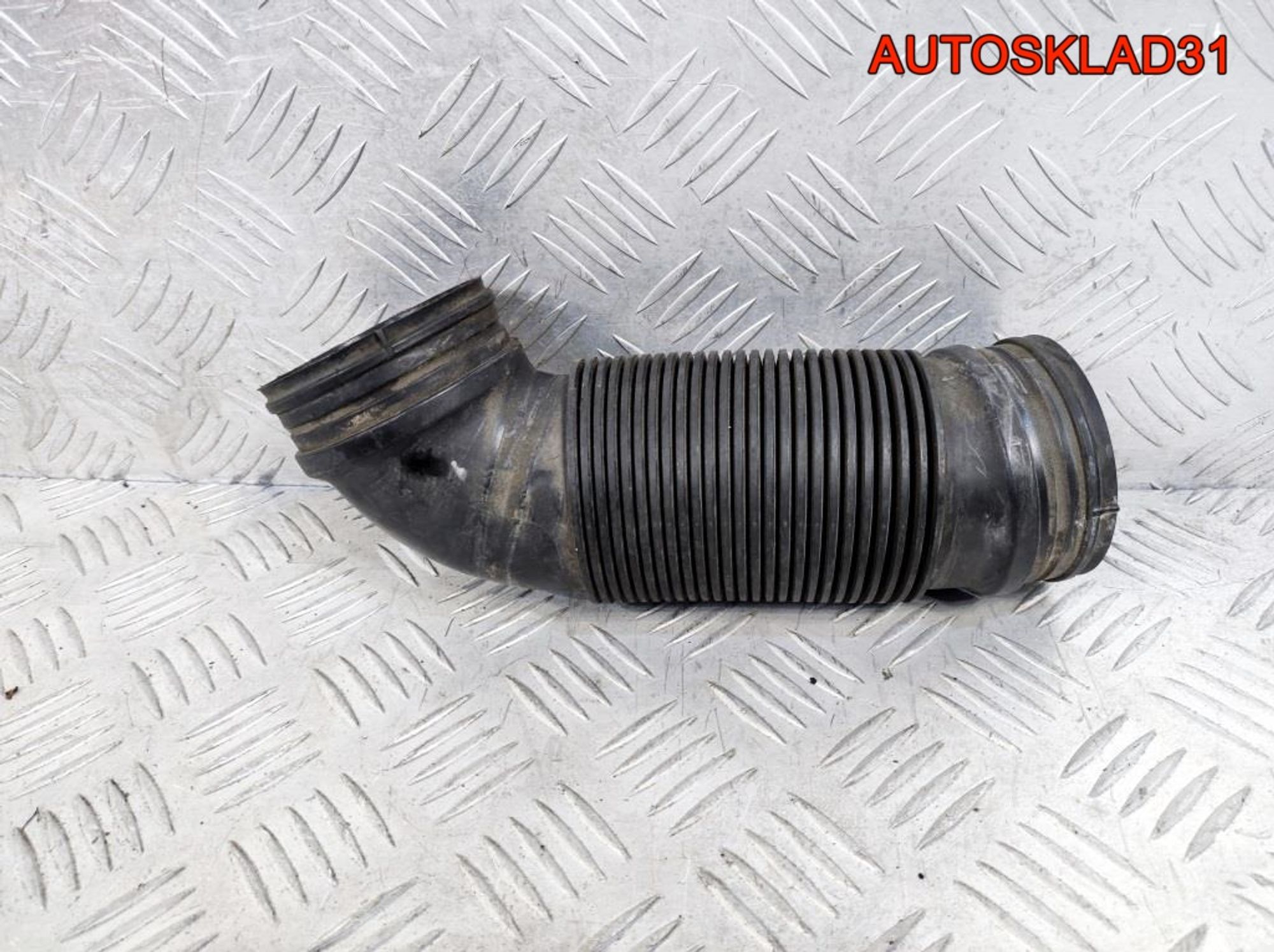 Патрубок воздушный VW Passat B6 1K0129684B, 900 рублей, Дубовое