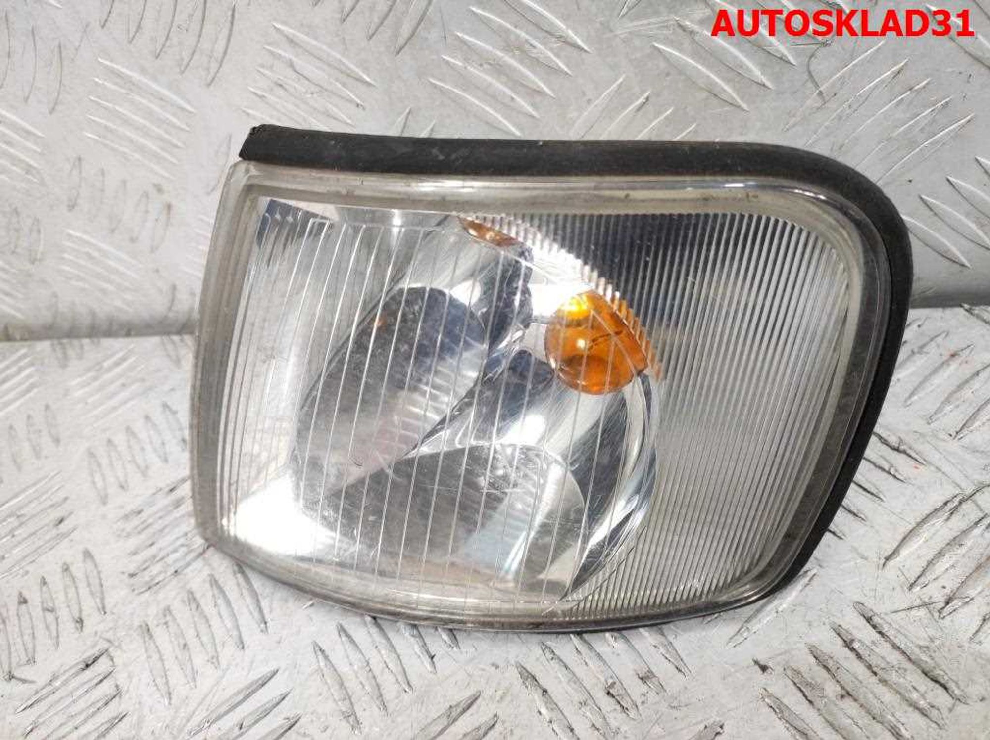 Указатель поворота левый белый Audi A3 8L0953049, 900 рублей, Дубовое