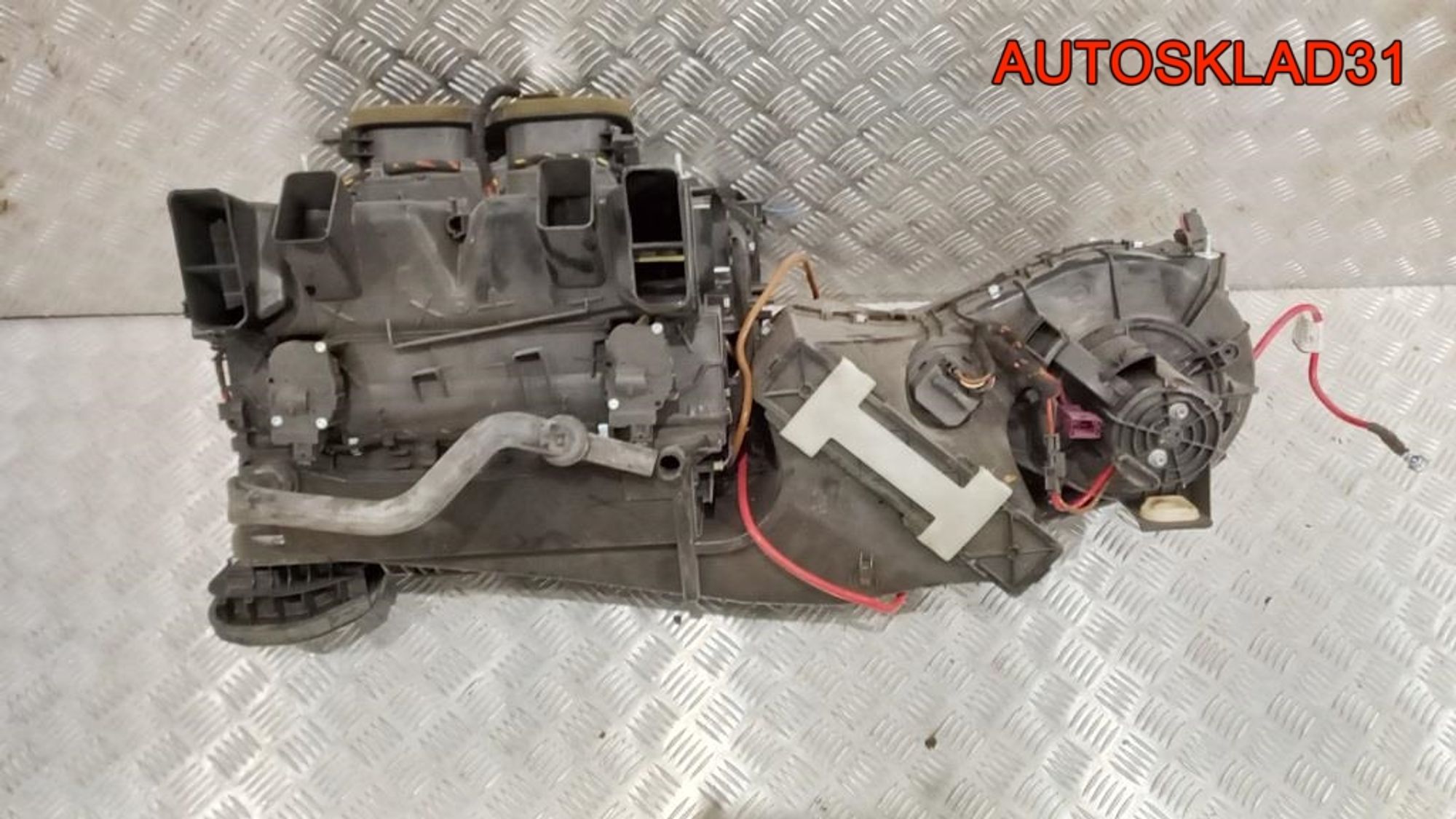 Корпус отопителя в сборе Mercedes Benz W204 A2048302260, 15000 рублей, Дубовое
