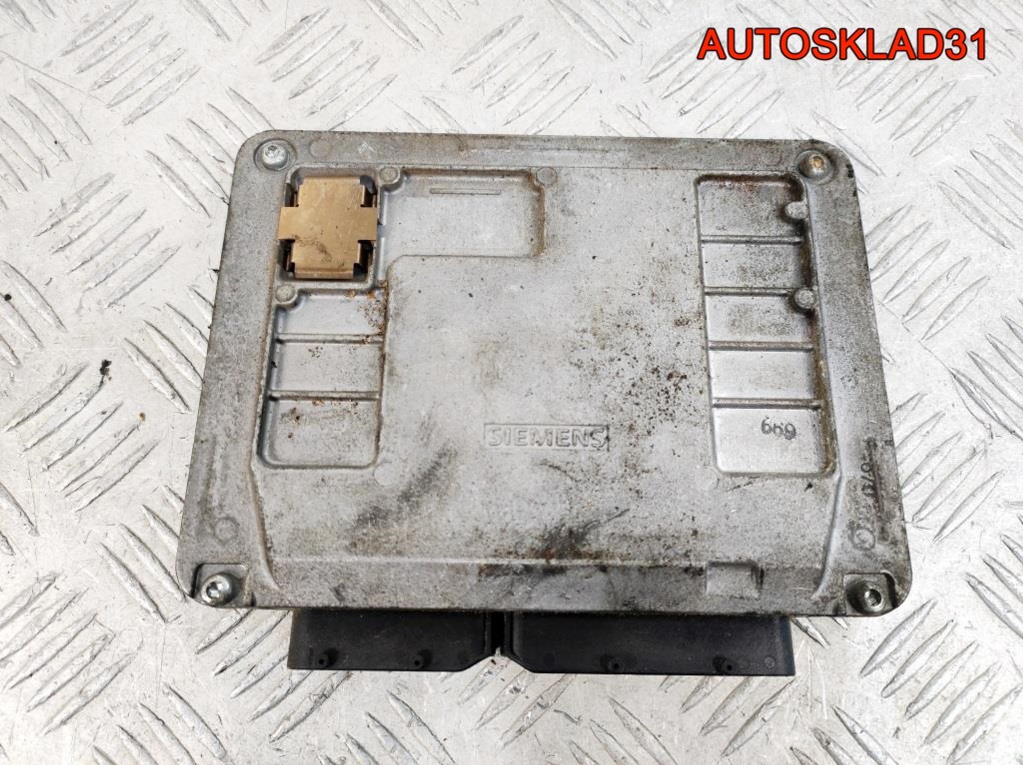 Блок ЭБУ Skoda Fabia 1,2 AWY Бензин 03D906032Q, 2700 рублей, Дубовое