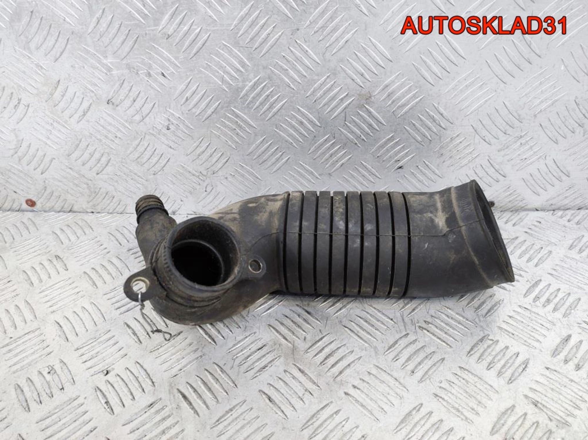 Патрубок интеркулера Audi A6 C5 8D0129615K Дизель, 900 рублей, Дубовое