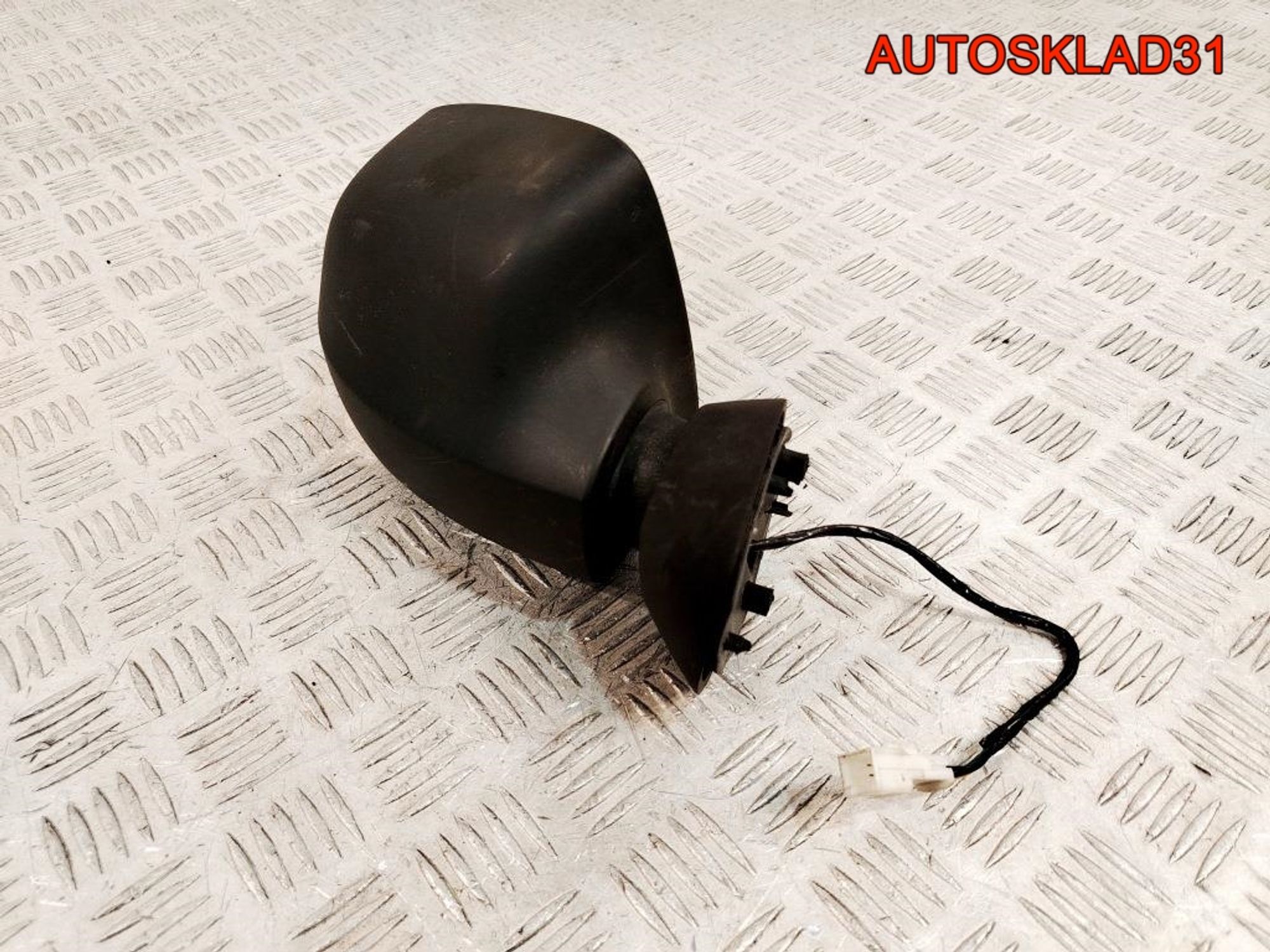 Зеркало правое Renault Logan 8200497487, 1500 рублей, Дубовое
