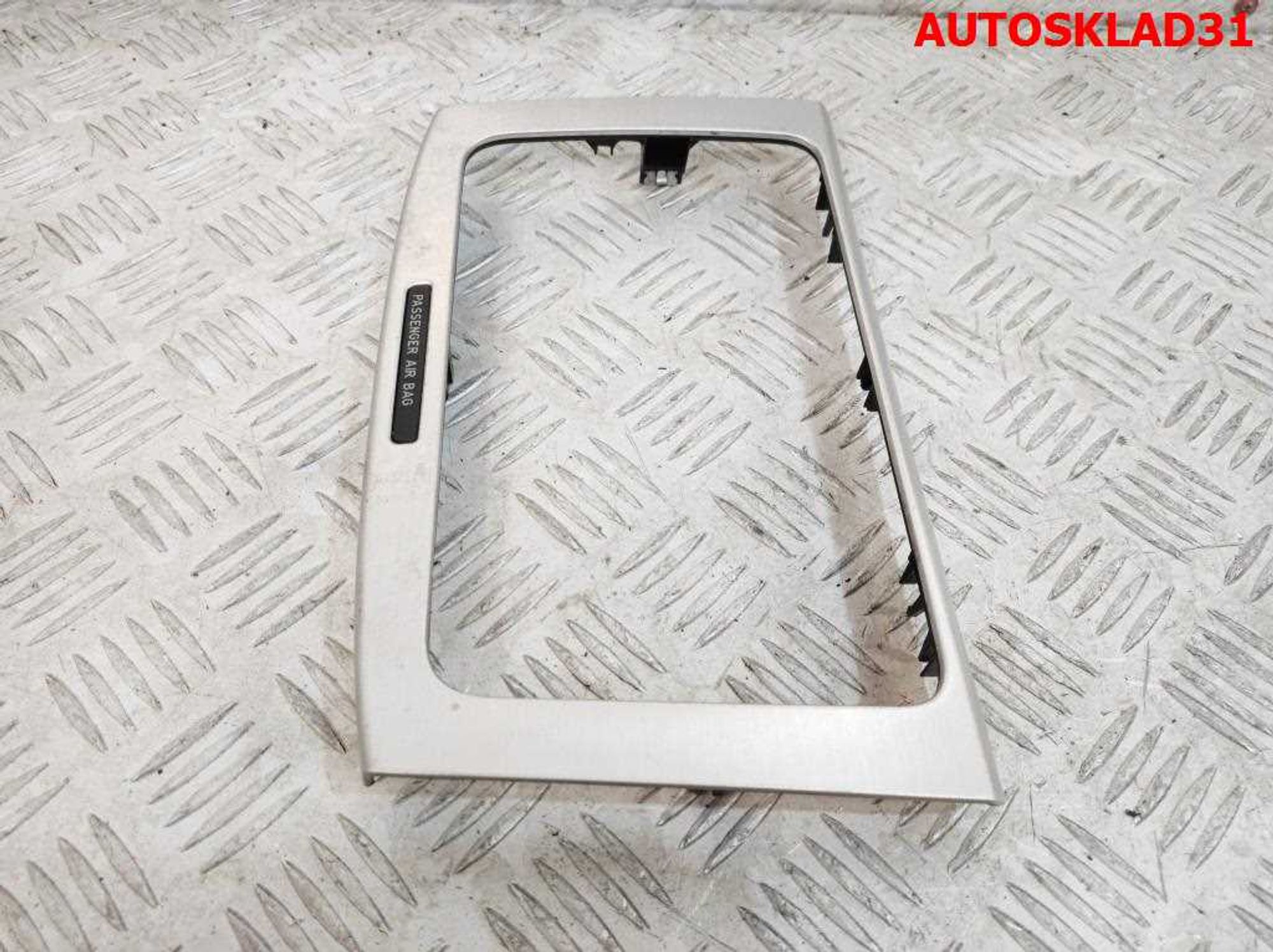 Рамка магнитолы VW Passat B6 3C0858069P, 600 рублей, Дубовое