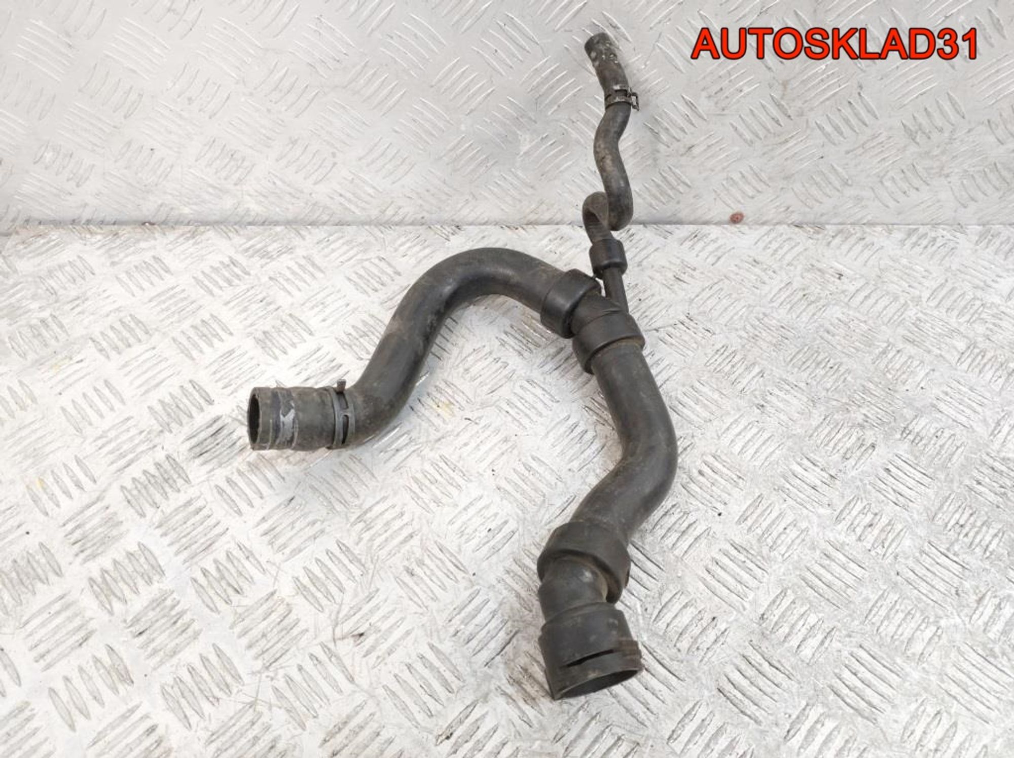 Патрубок радиатора Audi A6 C5 2,5 Дизель 4B0121101T, 2000 рублей, Дубовое