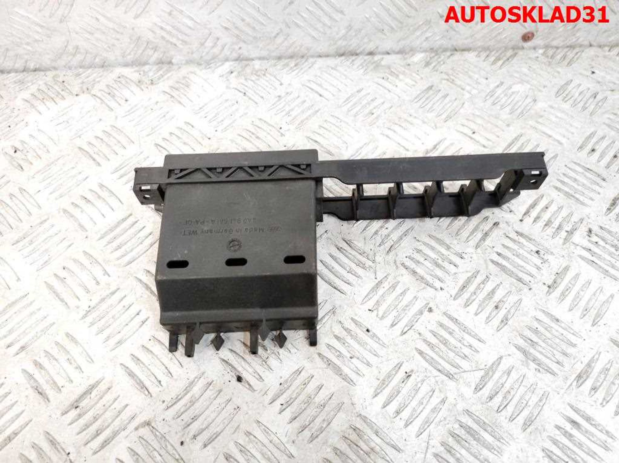 Рамка кнопок в торпедо Audi A6 C4 4A0941561A, 300 рублей, Дубовое
