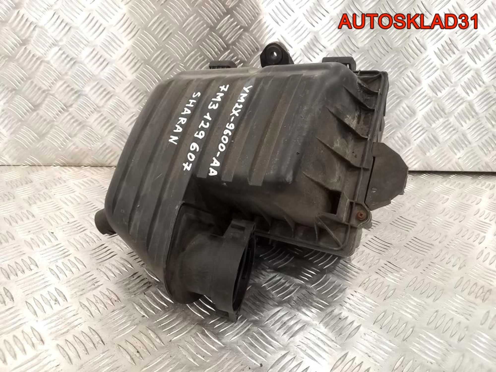 Корпус воздушного фильтра VW Sharan 7M3129607, 1800 рублей, Дубовое