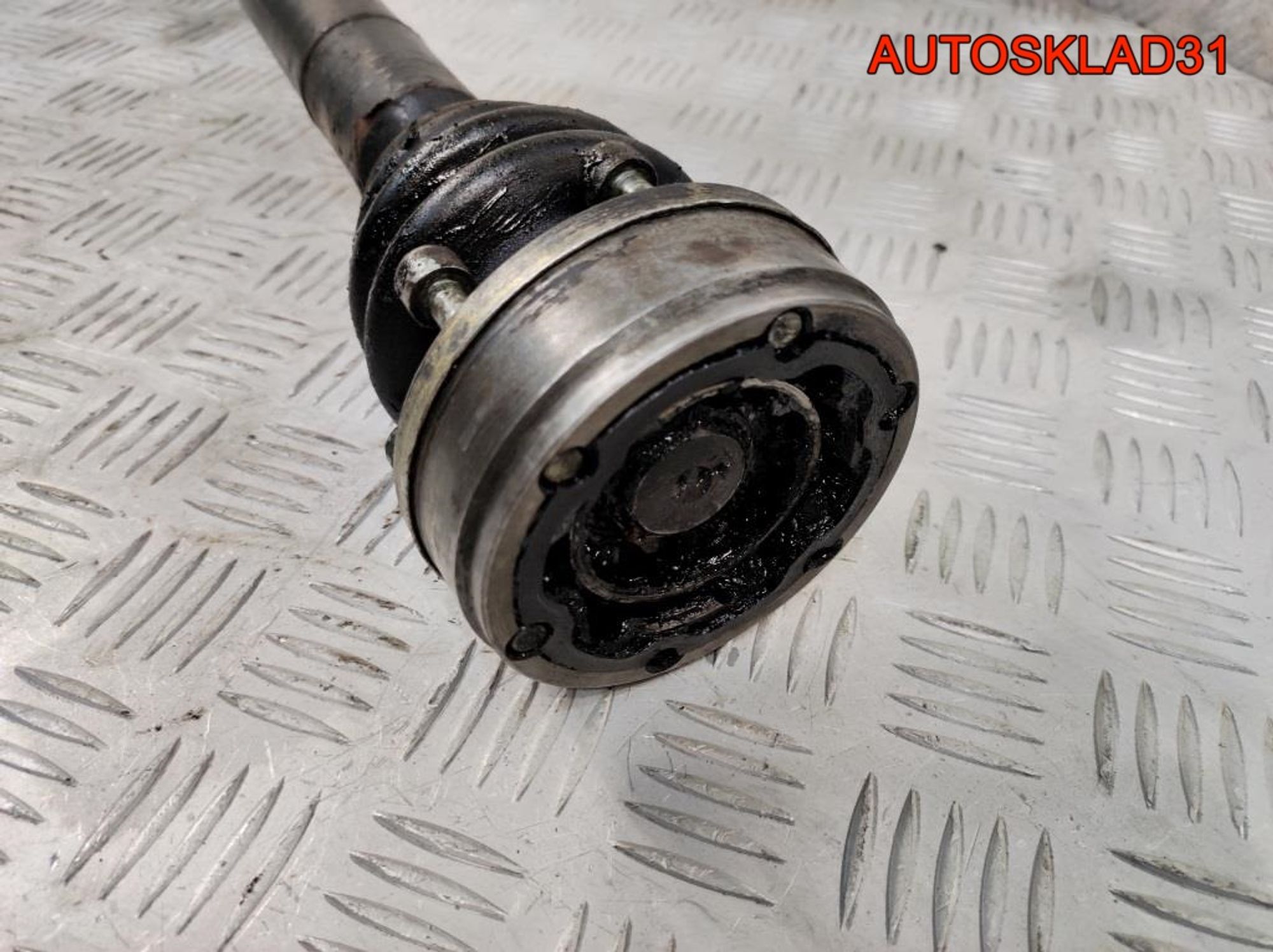 Привод передний правый VW Golf 4 МКПП 1J0407272F, 4100 рублей, Дубовое