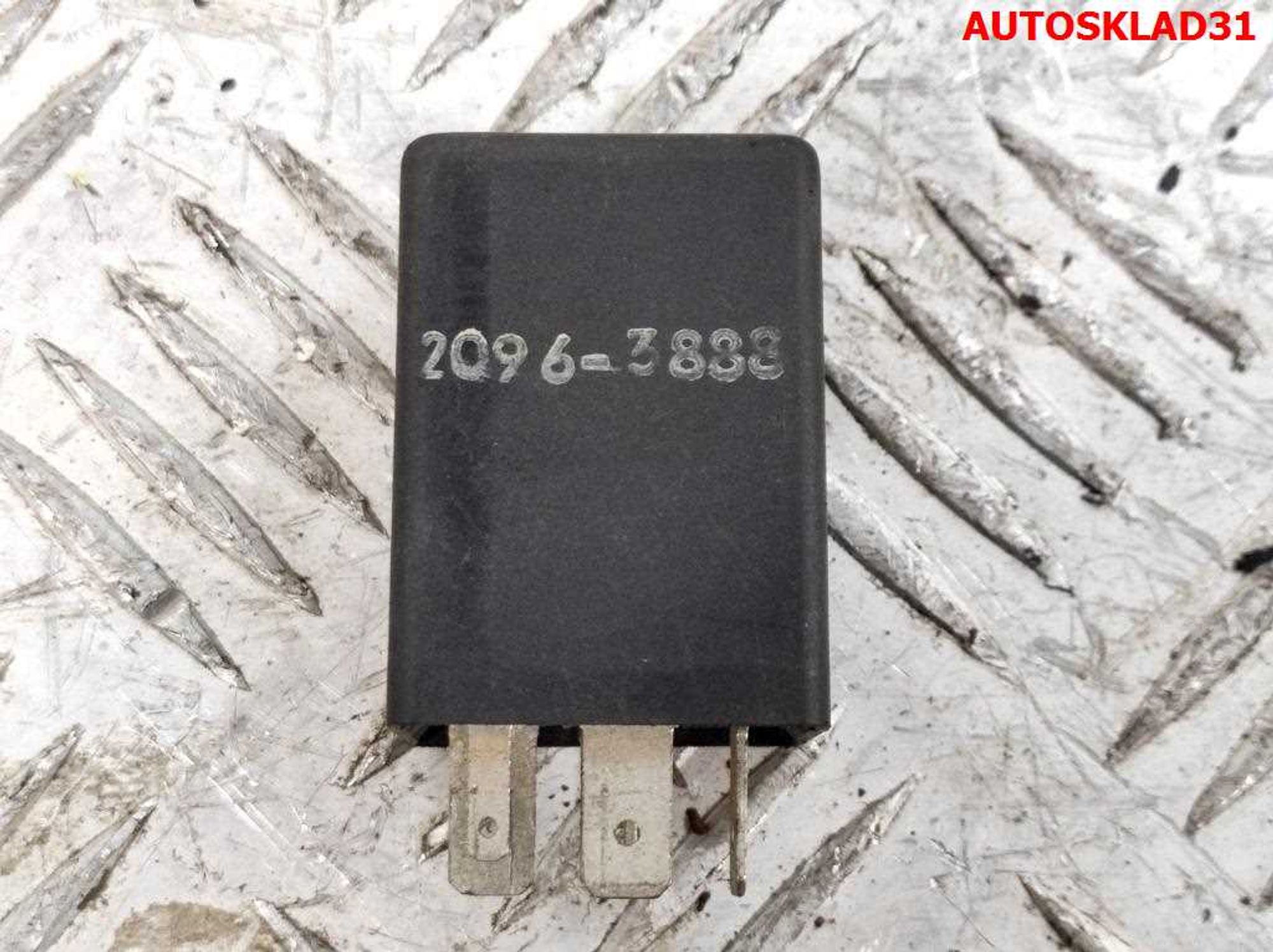 Реле стеклоочистителей 19 Audi 80 B4 321955531A, 600 рублей, Дубовое