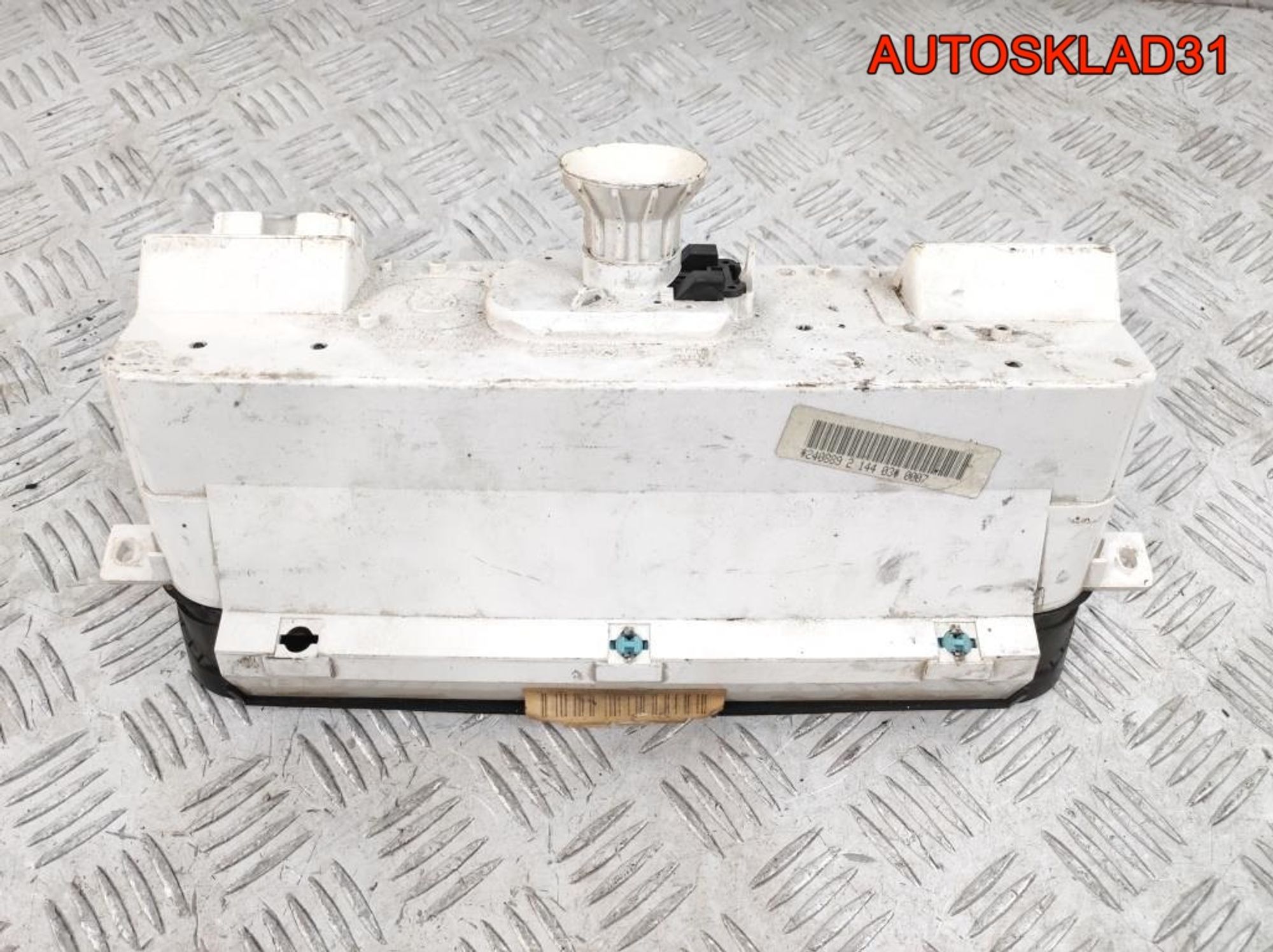 Панель приборов VW Passat B3 357919033AJ, 10000 рублей, Дубовое