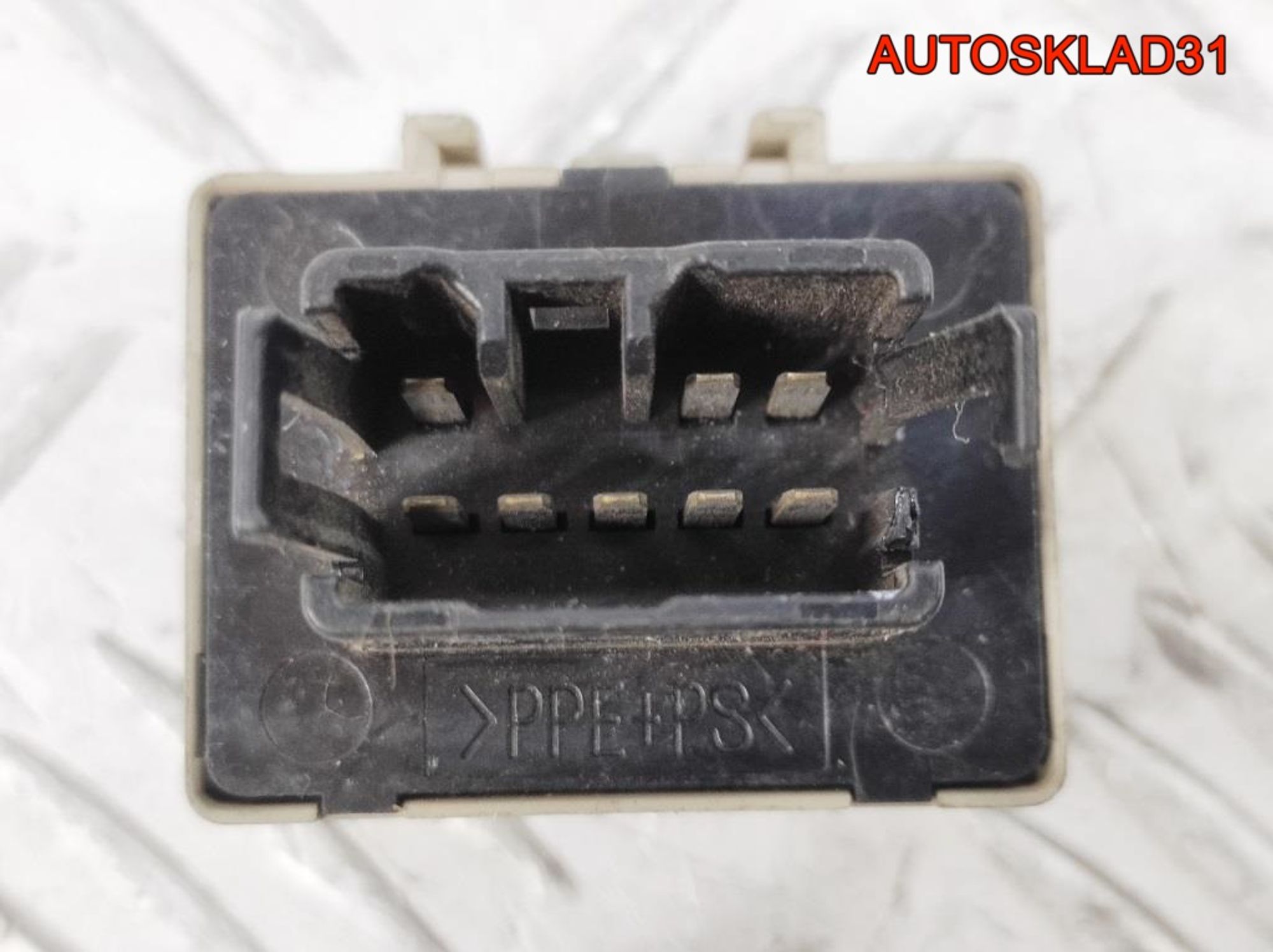 Реле поворотов Toyota Avensis 2 8198005040, 800 рублей, Дубовое