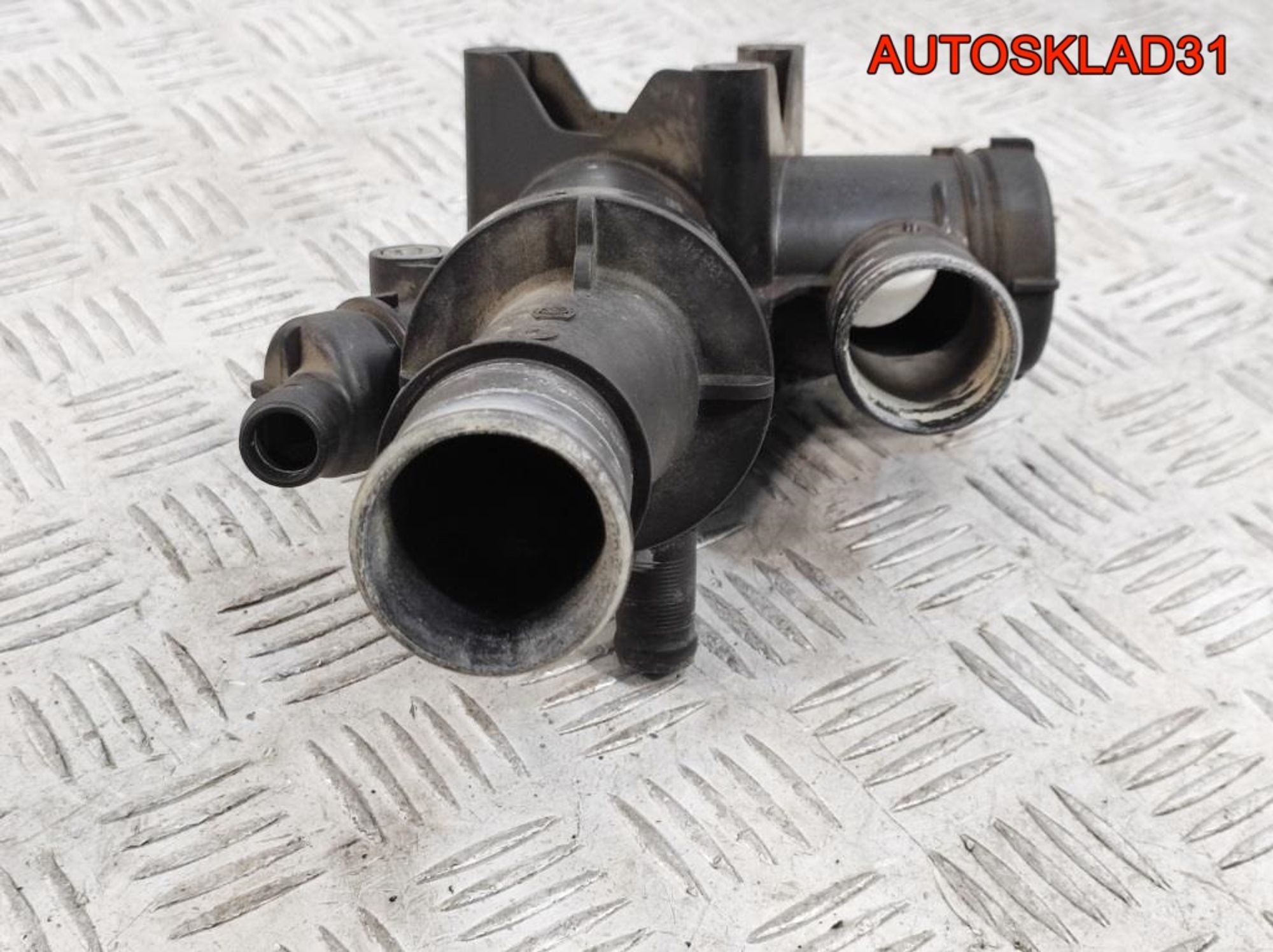 Корпус термостата Citroen C5 2.0 HDI 9656182980, 2000 рублей, Дубовое