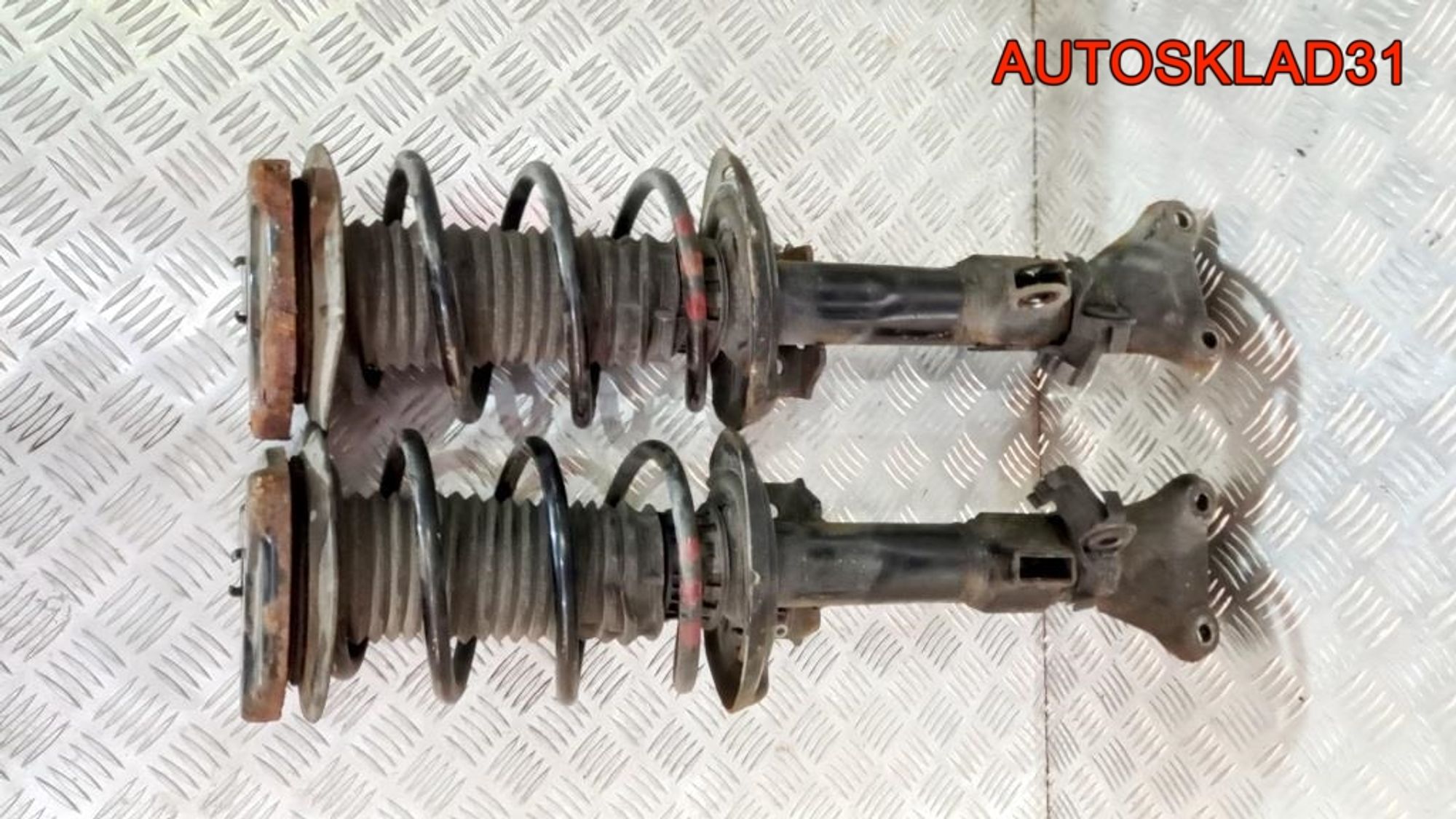 Амортизатор передний в сборе Mercedes Benz W204 A2043232600, 8000 рублей, Дубовое
