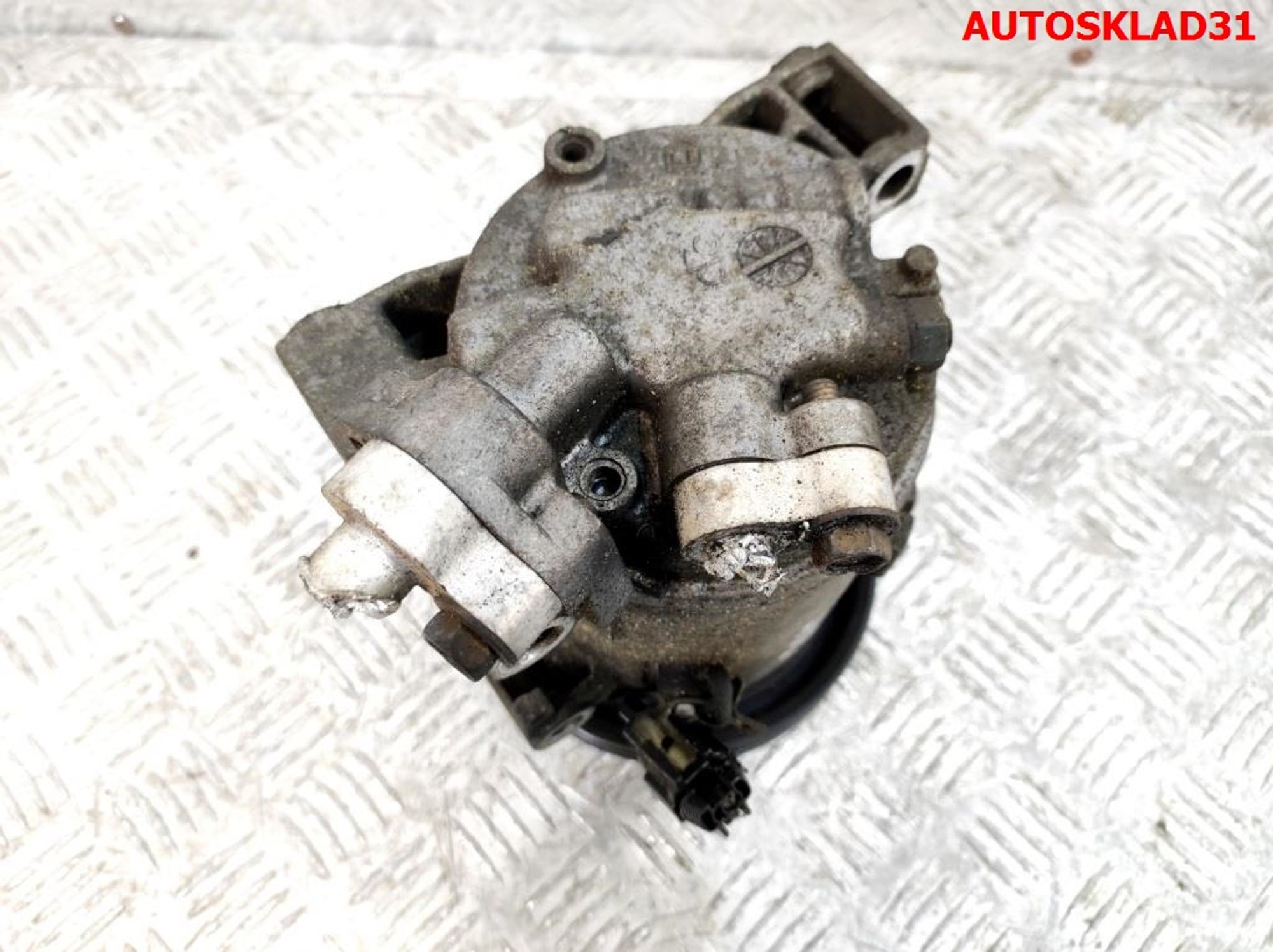 Компрессор кондиционера Nissan Almera N16 1,8 QG18 926009F500, 5000 рублей, Дубовое