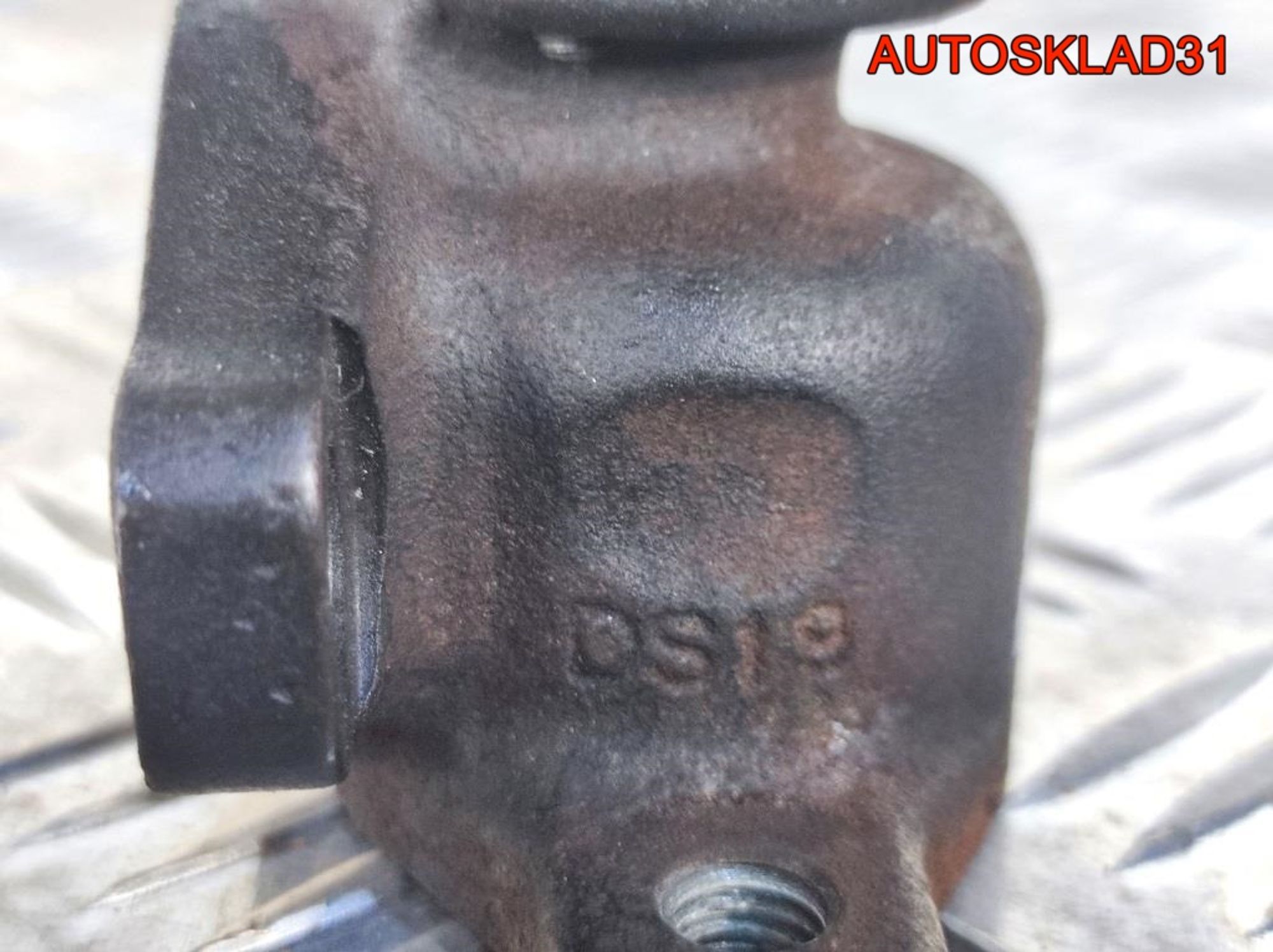 Клапан EGR VW Passat B5 028131501E 1.9 AFN Дизель, 900 рублей, Дубовое