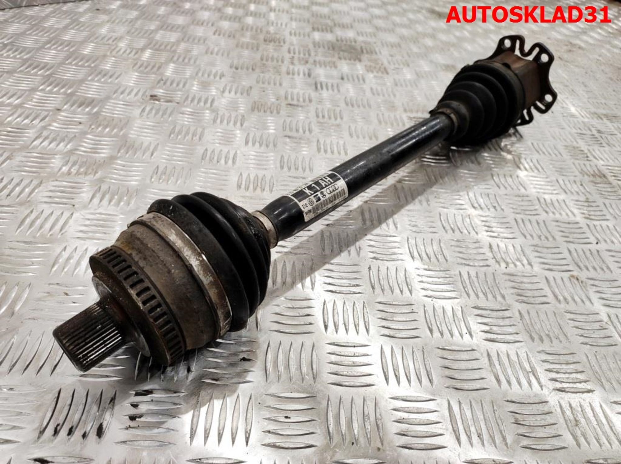 Полуось передняя левая Audi A4 B6 2.0 ALT Бензин МКПП 8E0407271AH, 5000 рублей, Дубовое