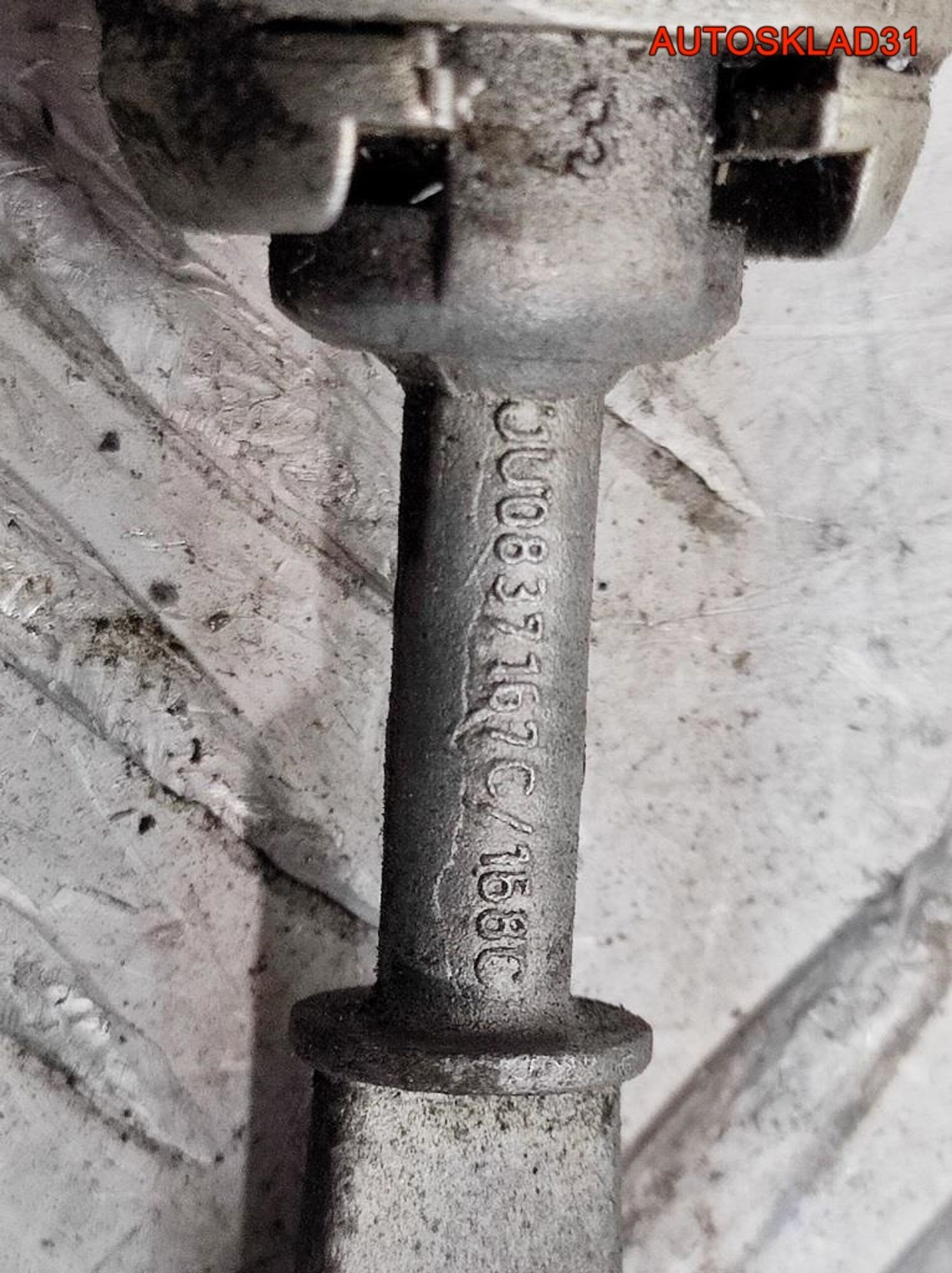 Комплект замок зажигания и личинки с ключом VW Golf 4 4B0905851C, 4100 рублей, Дубовое