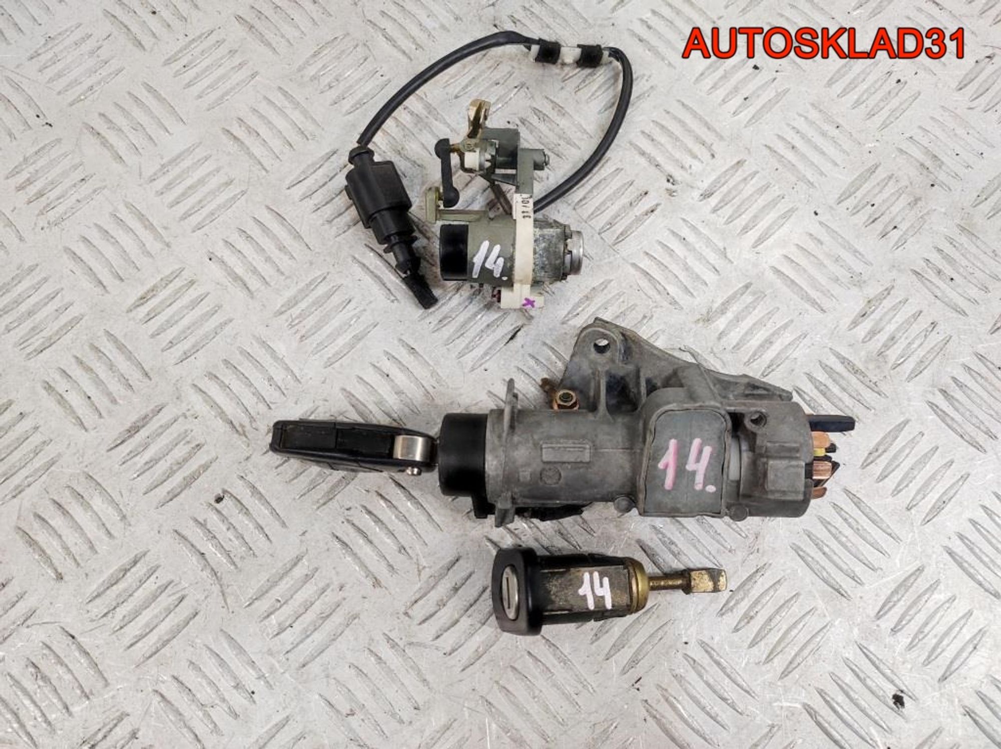 Замок зажигания Volkswagen Passat B5 4B0905851C, 4100 рублей, Дубовое