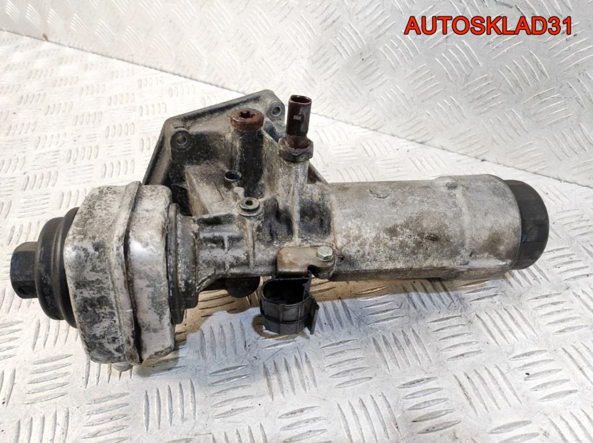 Корпус масляного фильтра VW Golf 4 ALH 038115389, 2300 рублей, Дубовое