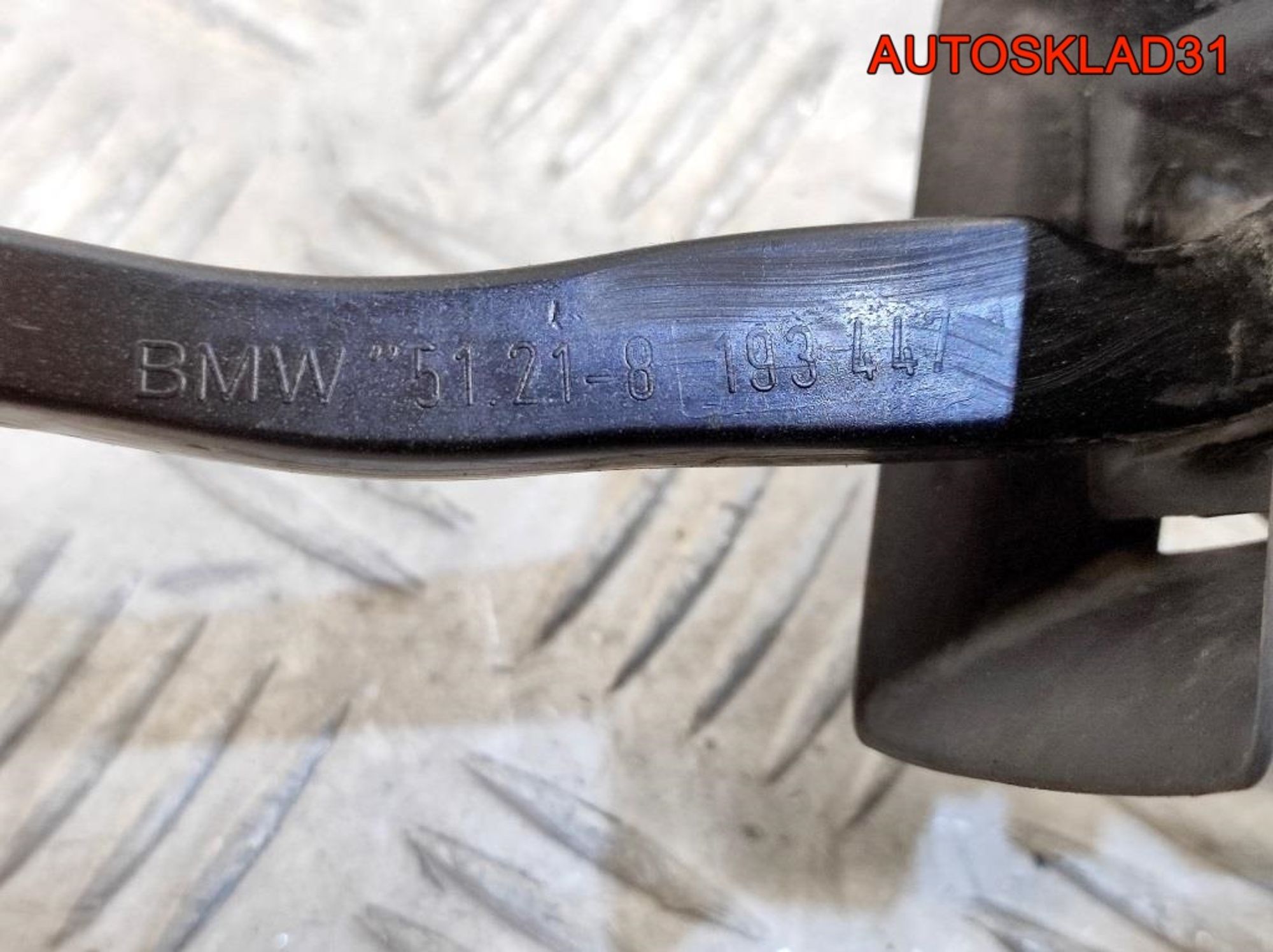 Ограничитель двери передней BMW E39 51218193447, 1400 рублей, Дубовое