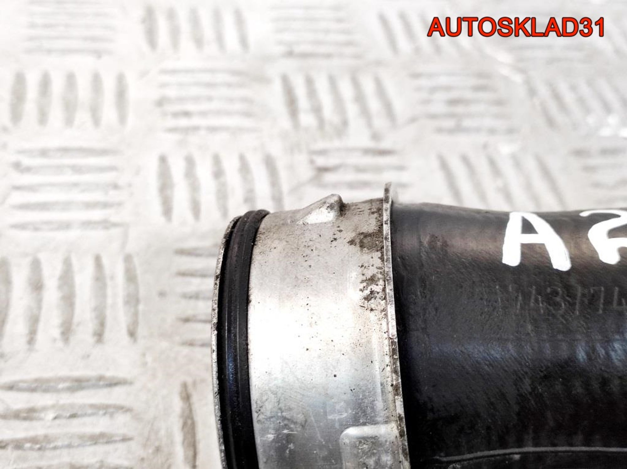 Патрубок интеркулера Mercedes Benz W203 2.2 OM646 Дизель A2035282082, 1500 рублей, Дубовое